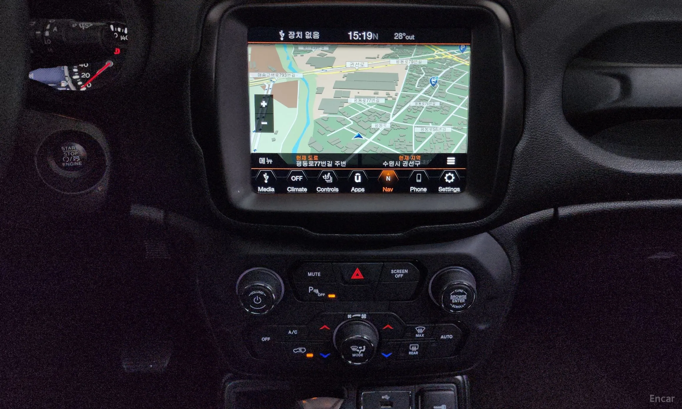 Jeep Renegade превью 12