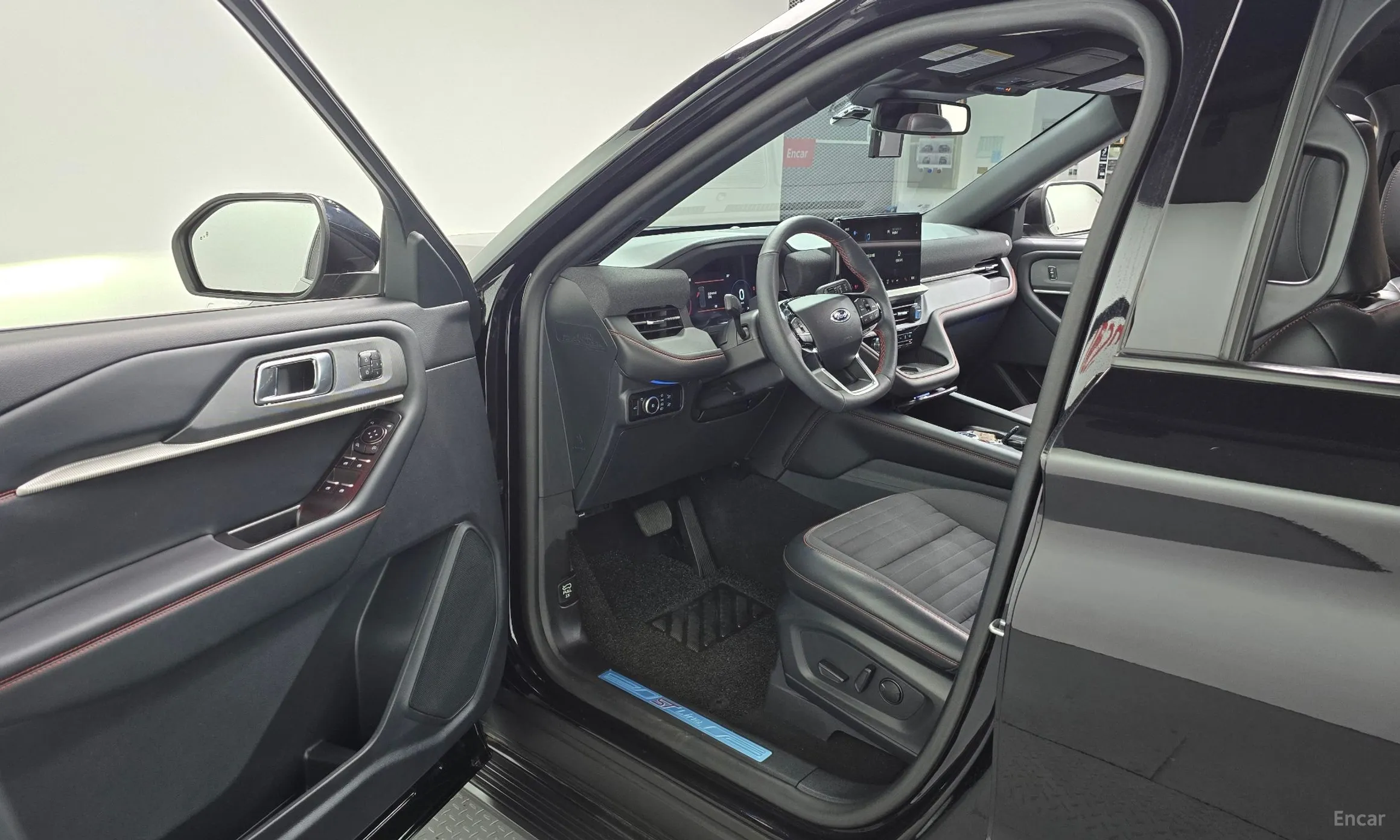 Ford Explorer 6th Generation превью 10