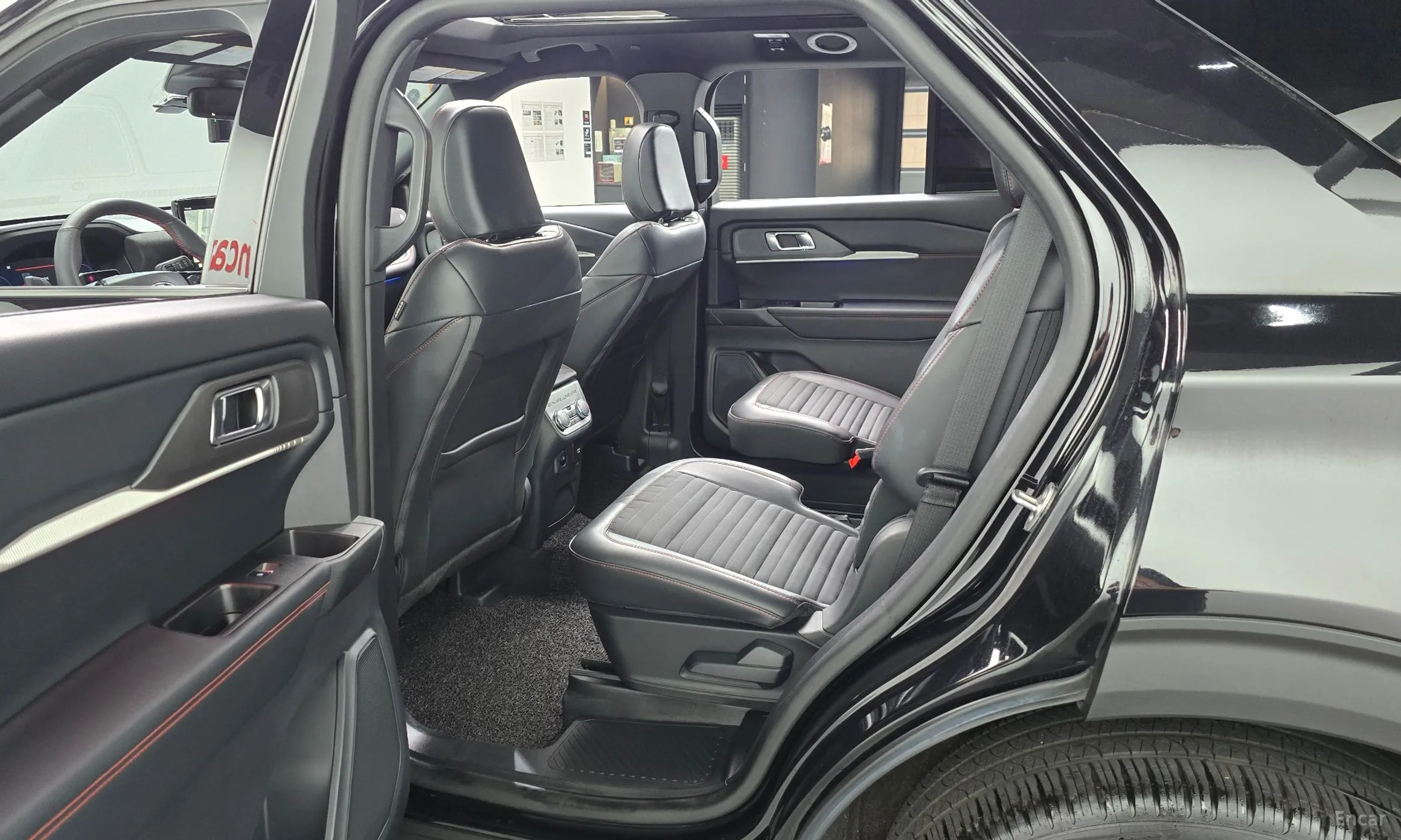 Ford Explorer 6th Generation превью 11