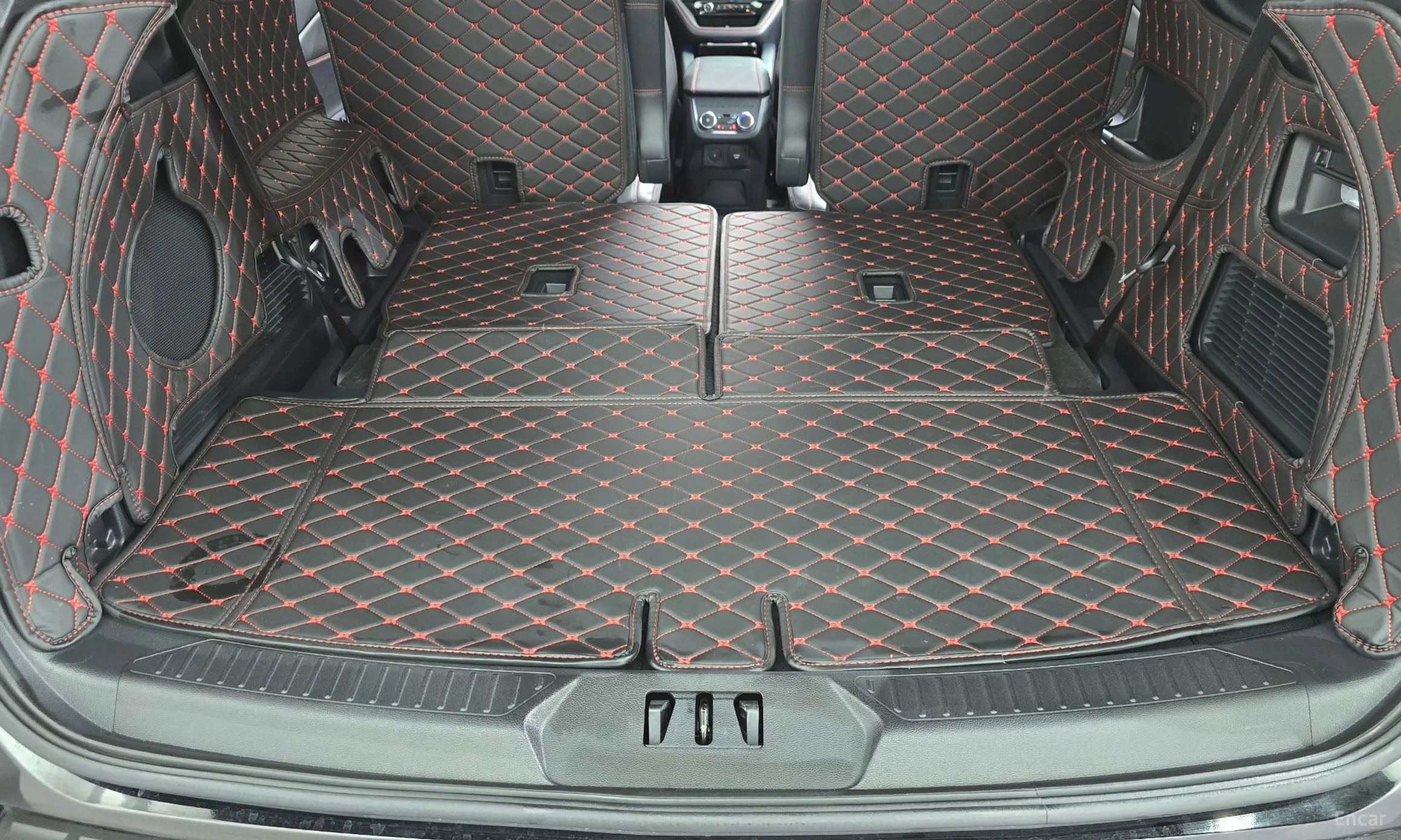 Ford Explorer 6th Generation превью 17