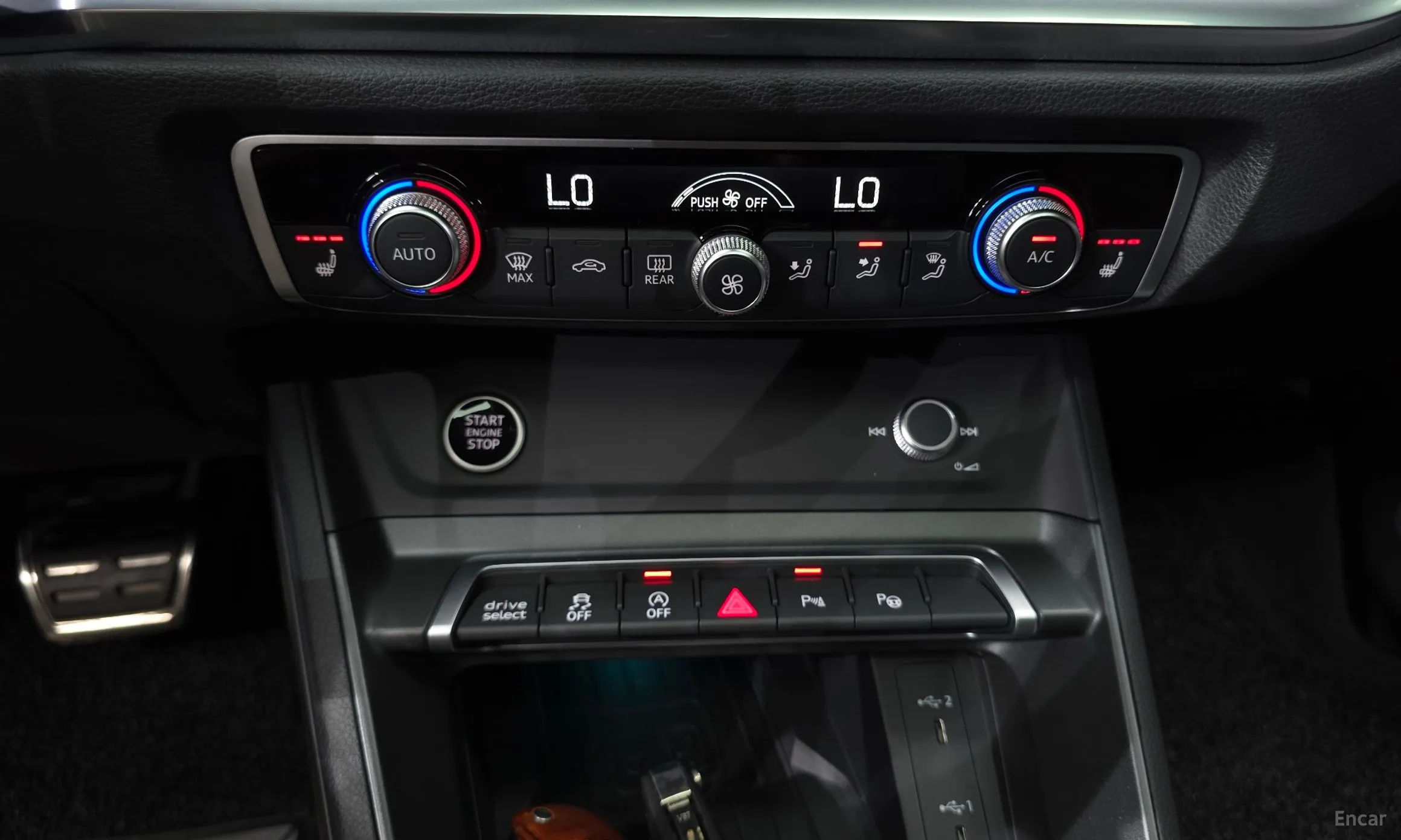 Audi Q3 (F3) превью 14