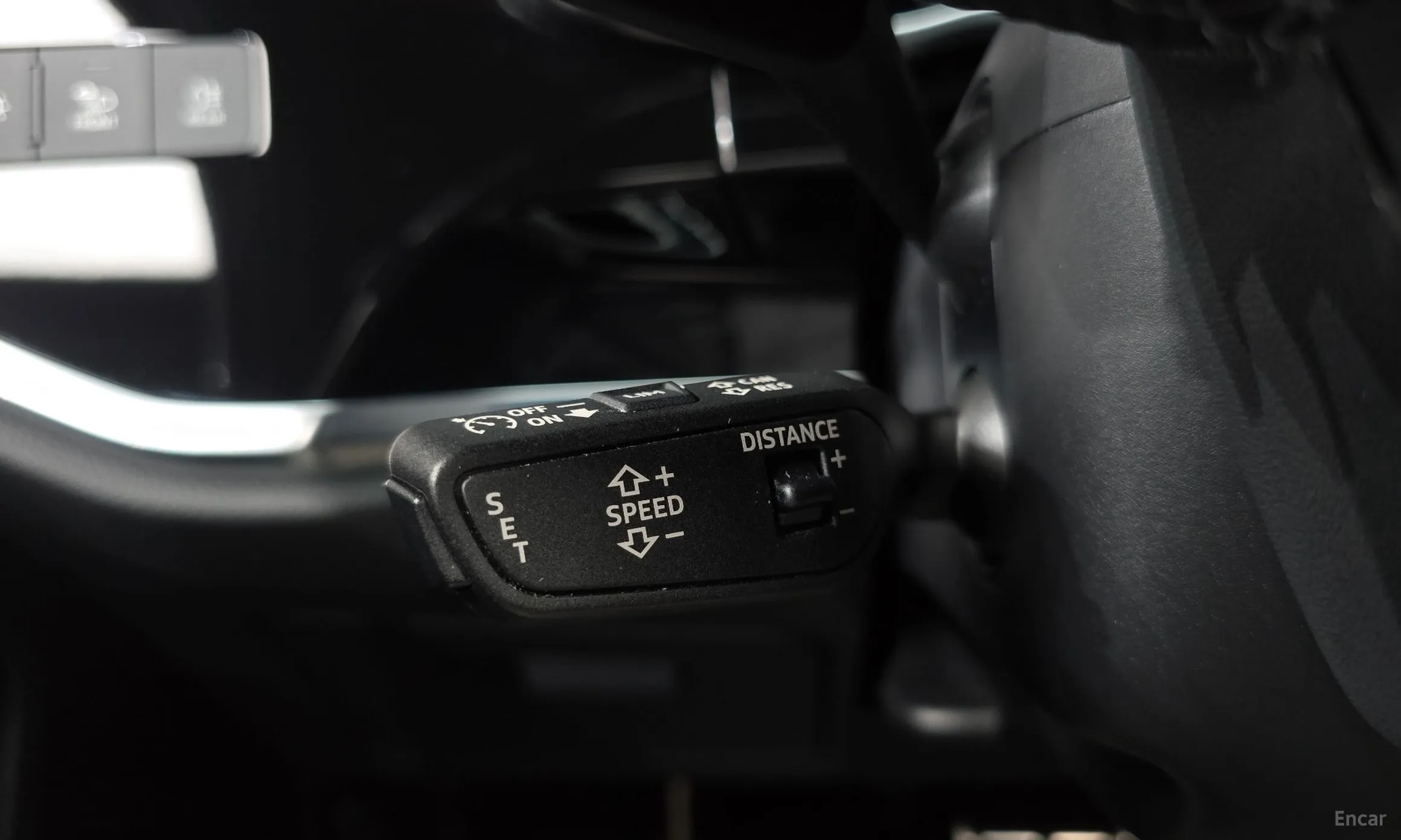 Audi Q3 (F3) превью 20