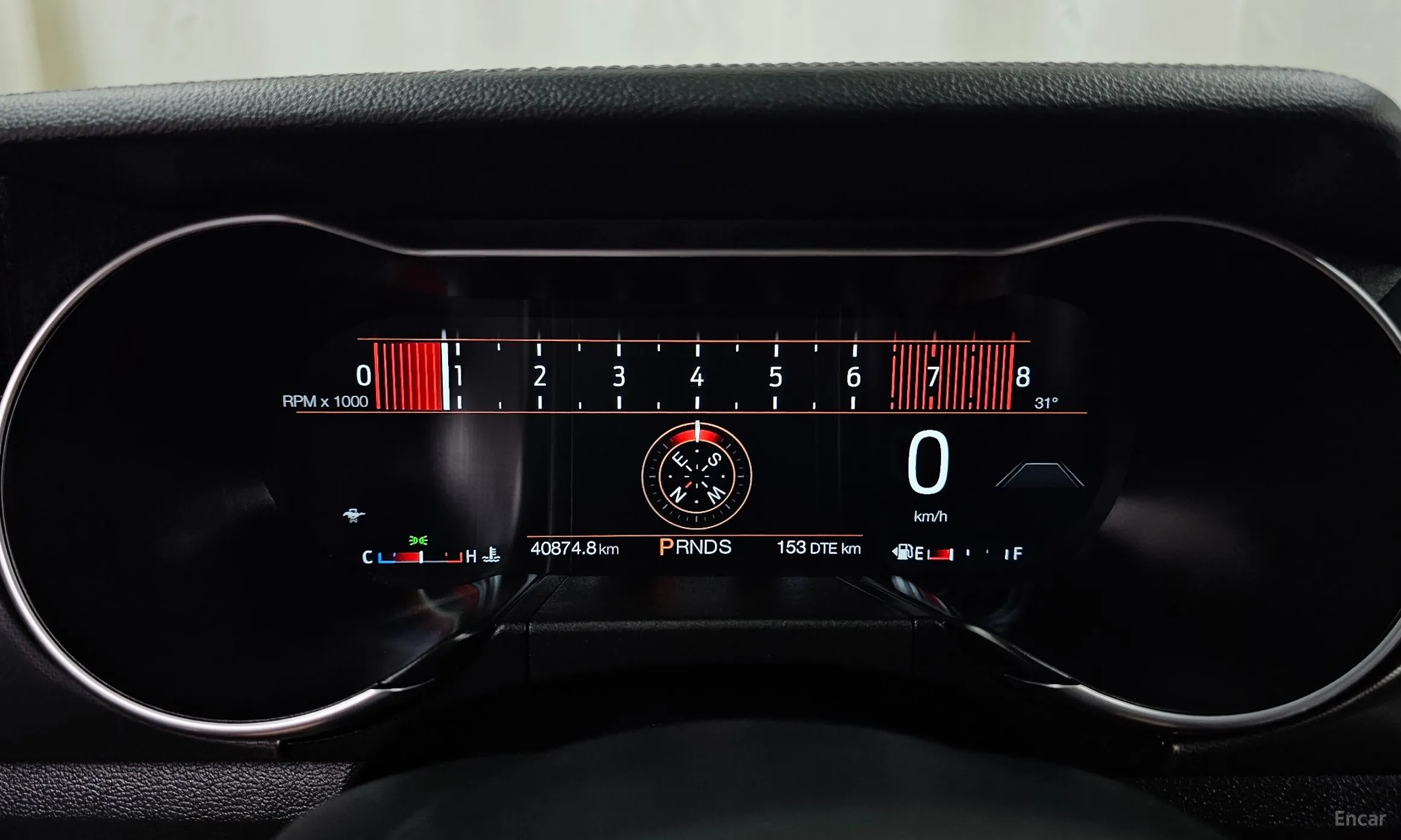 Ford Mustang превью 8
