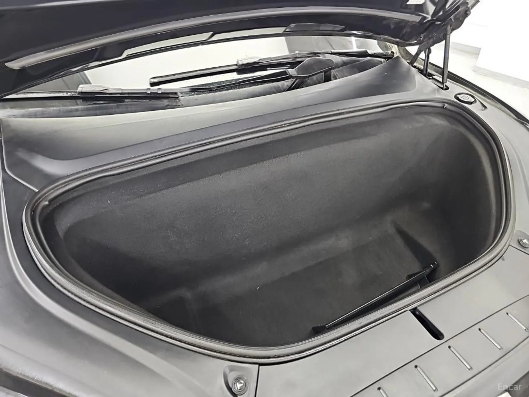 Tesla Model X превью 20