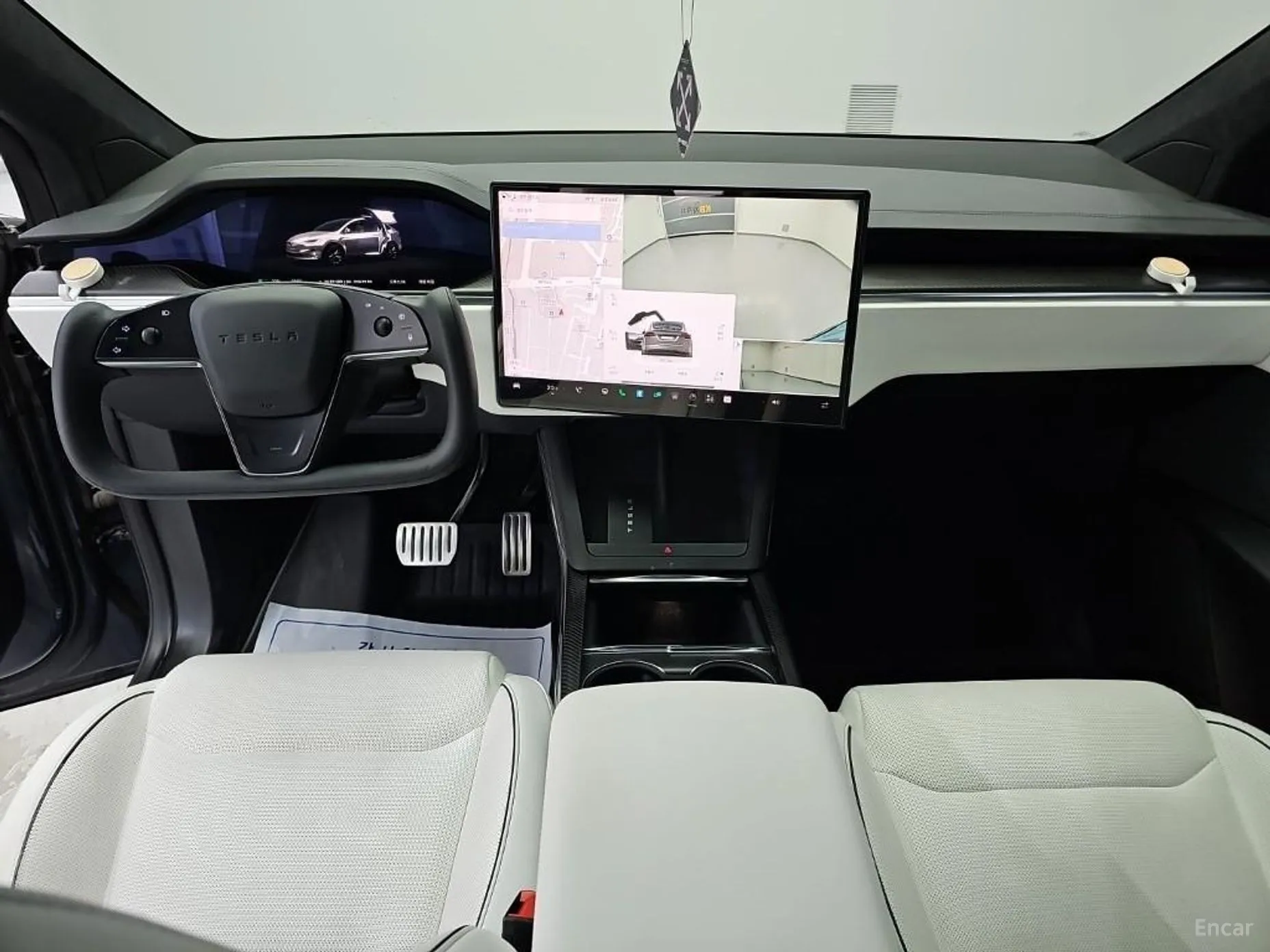 Tesla Model X превью 6