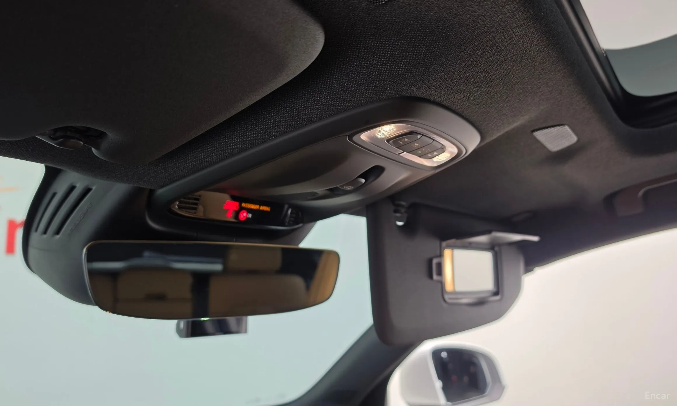 Volvo XC40 превью 20
