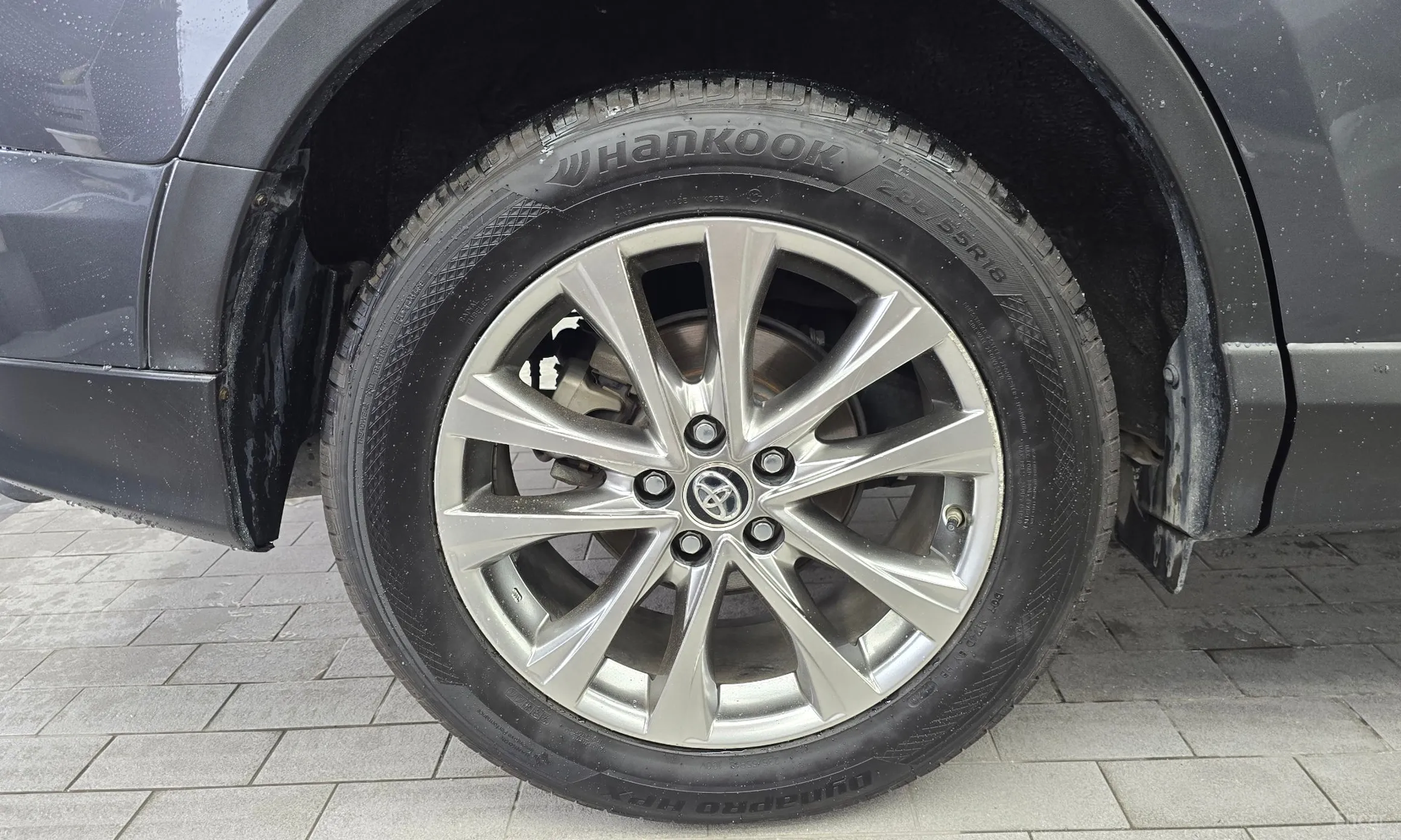 Toyota RAV4 превью 5