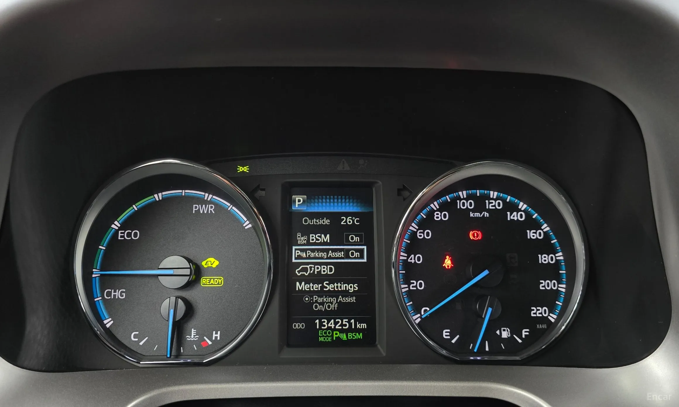 Toyota RAV4 превью 8