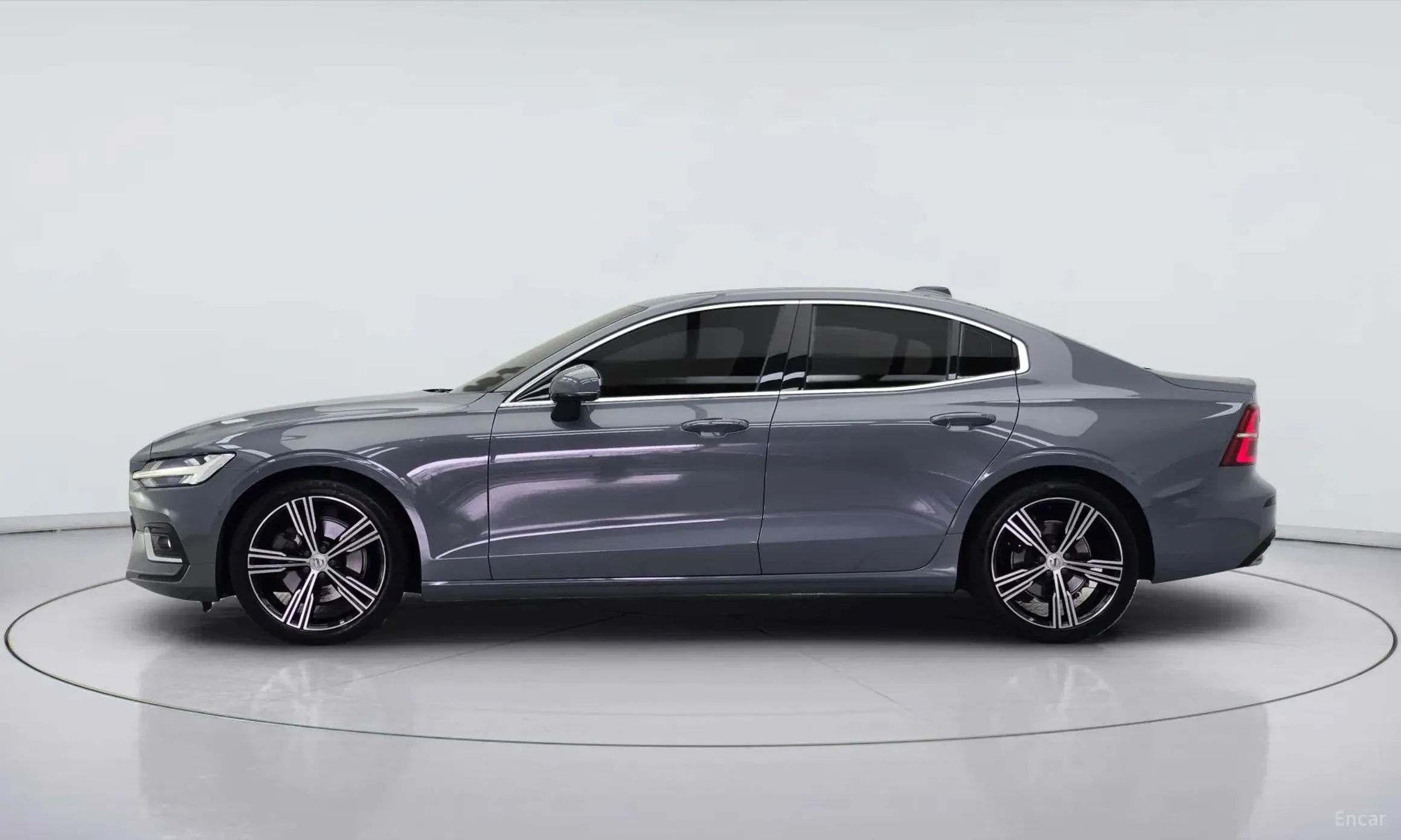 Volvo S60 3rd Generation превью 3
