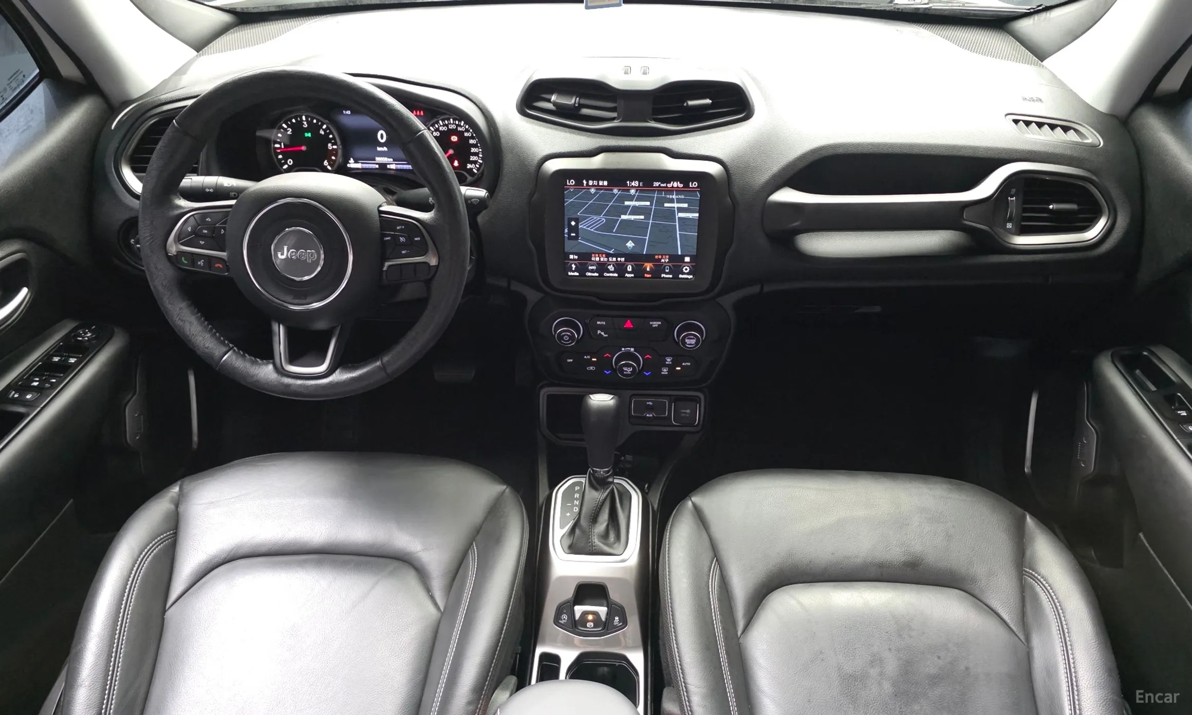 Jeep Renegade превью 7