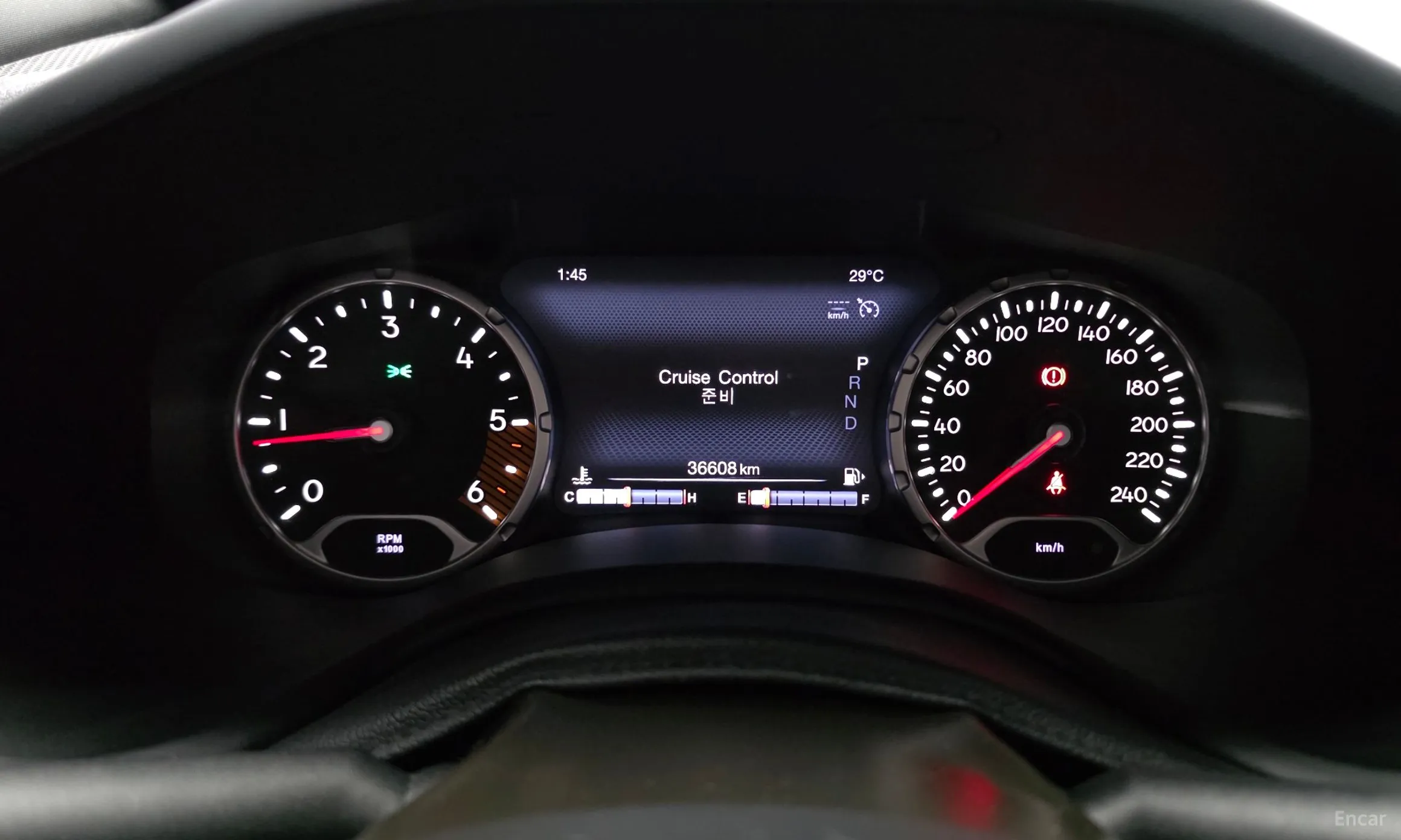 Jeep Renegade превью 8