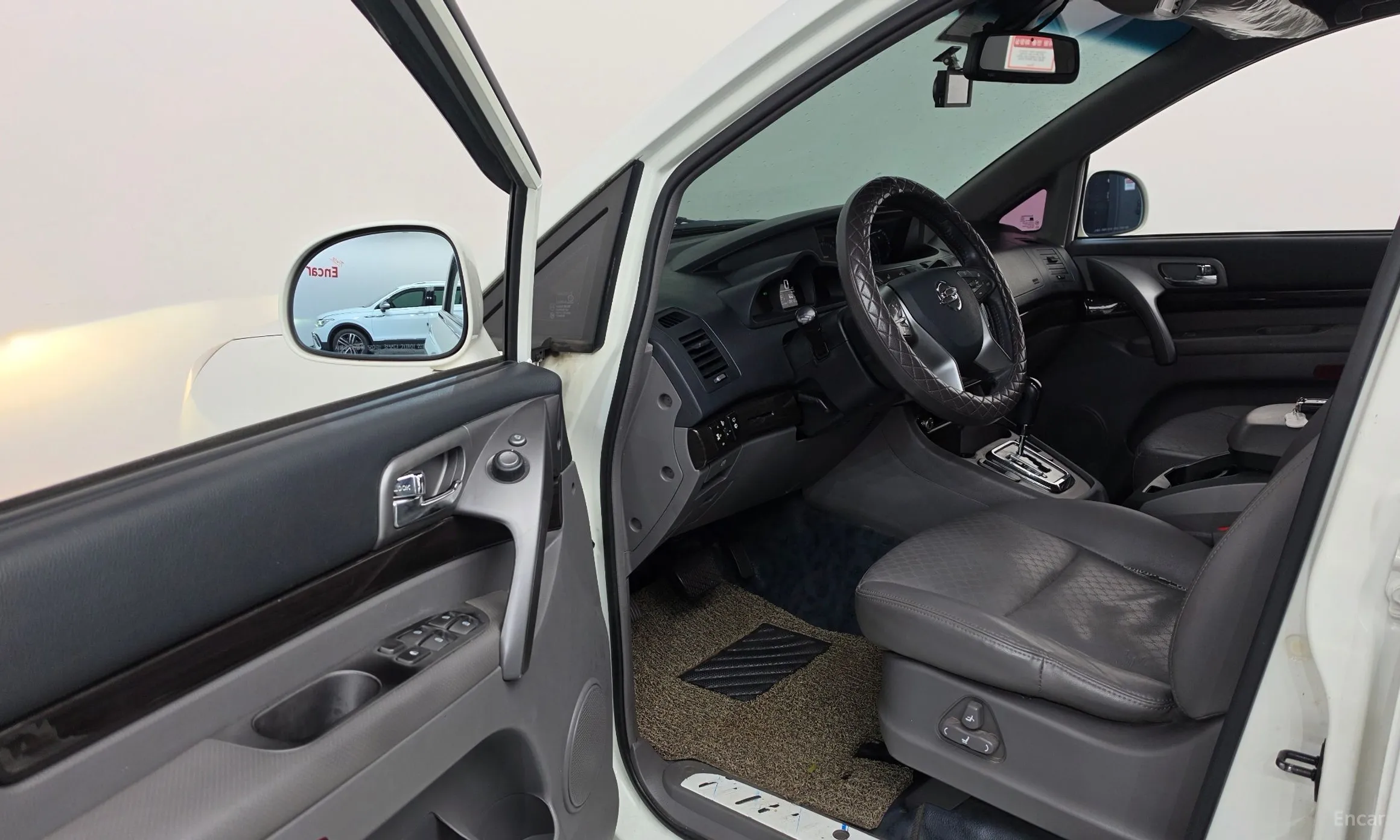 KG Mobility (SsangYong) Korando Turismo превью 10