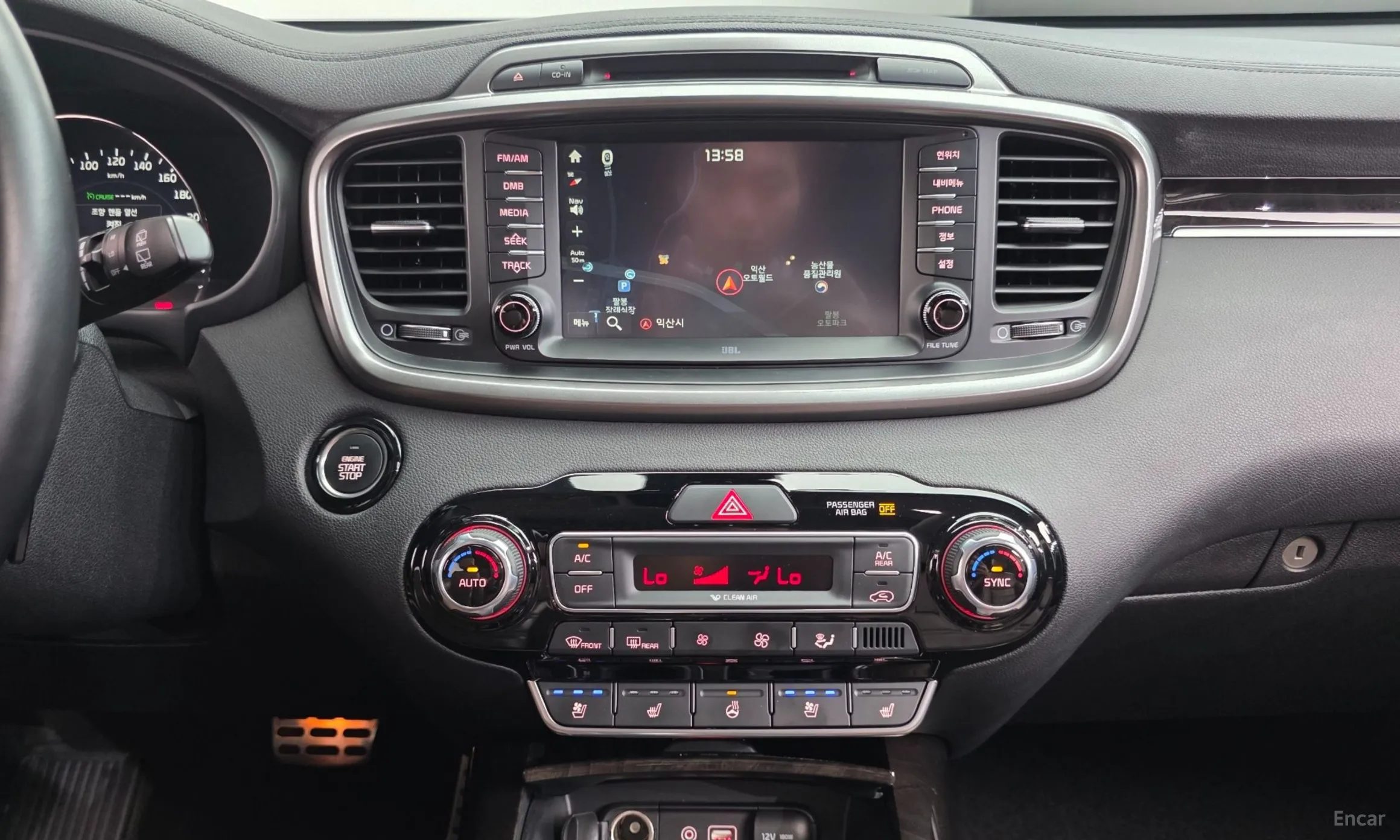 Kia Sorento превью 15