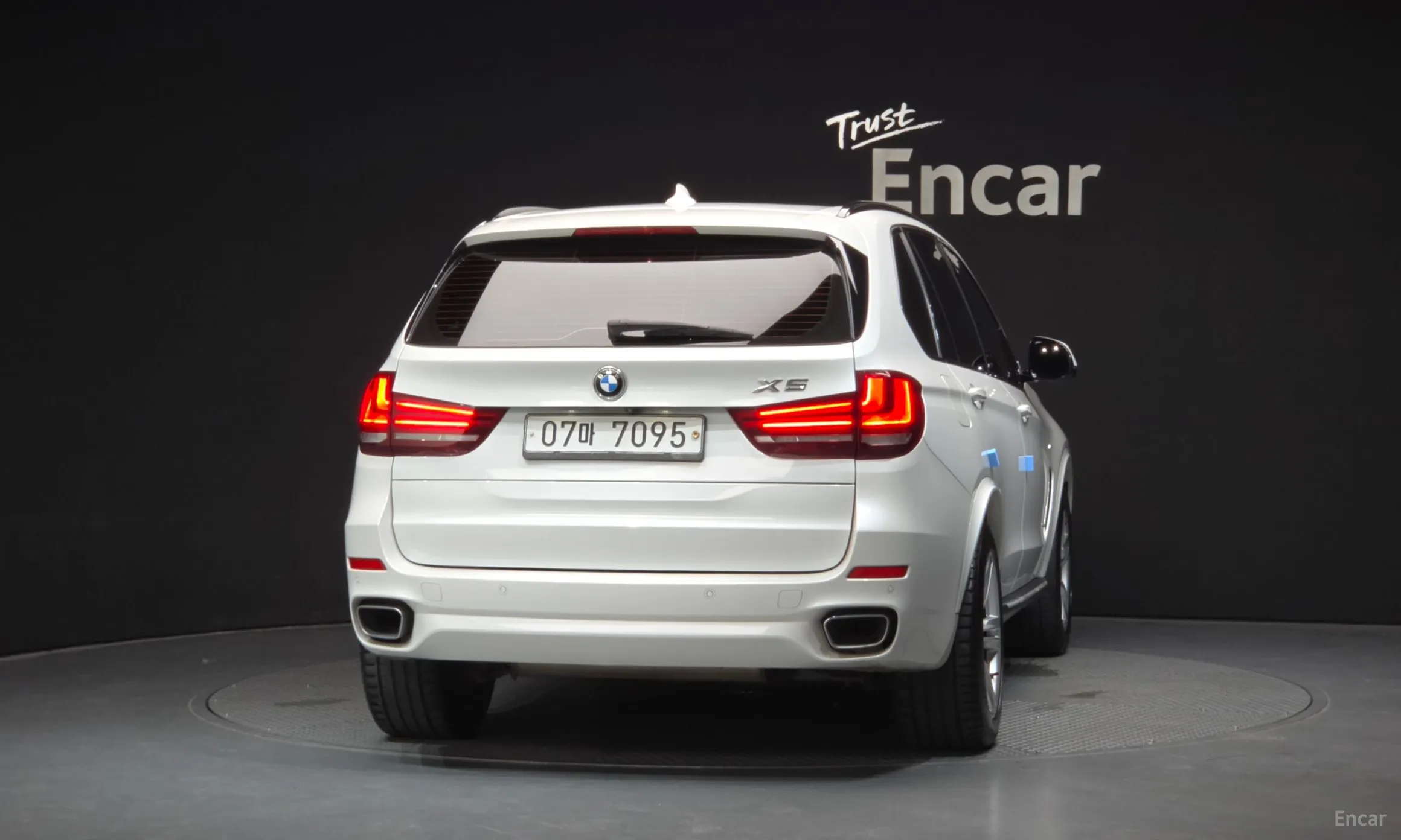 BMW X5 (F15) превью 4