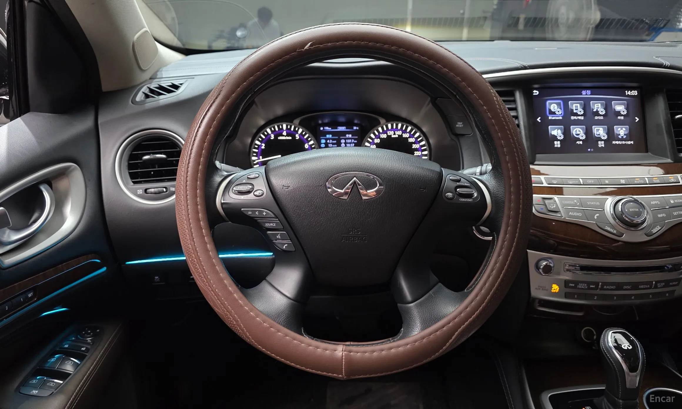 Infiniti QX60 превью 14