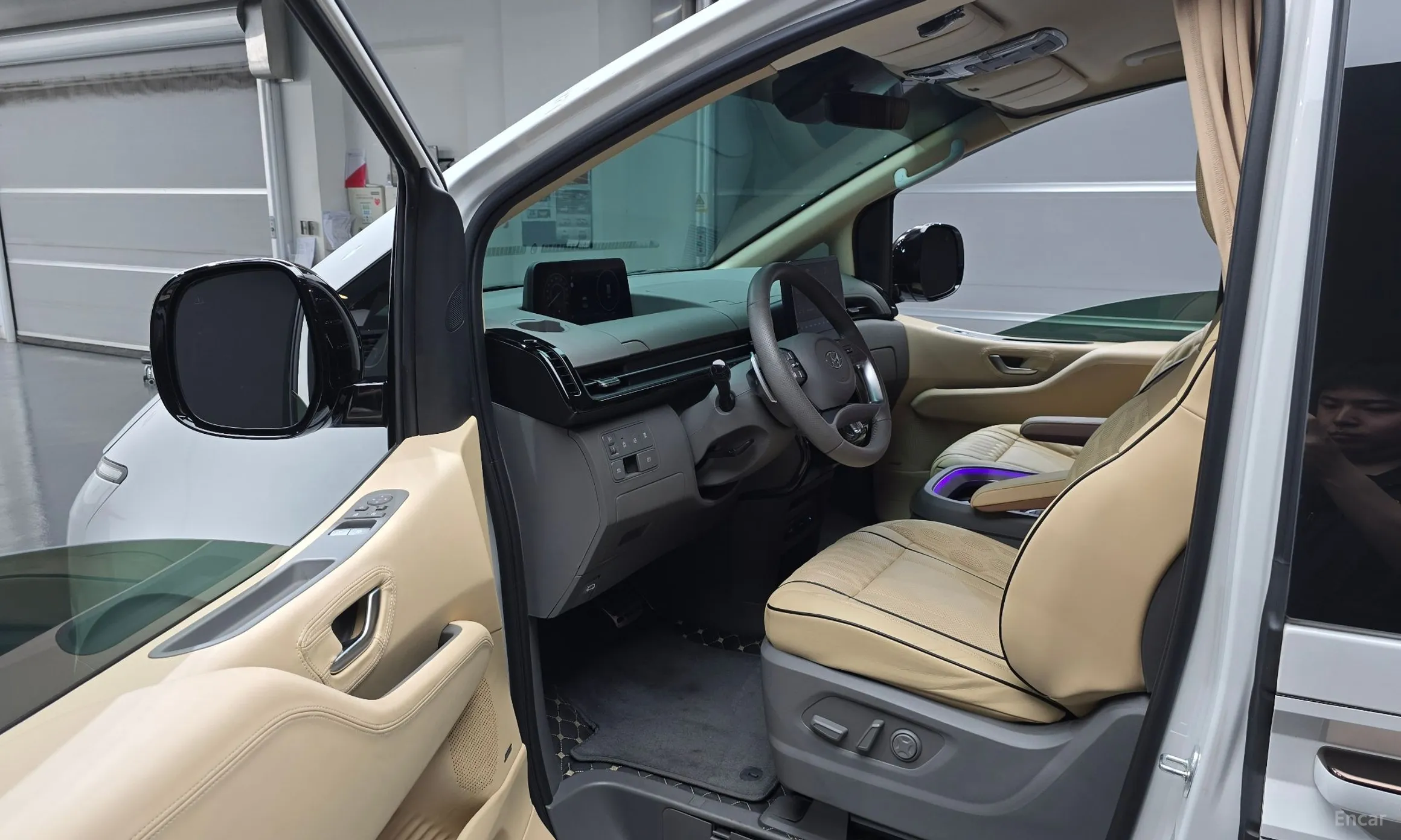 Hyundai Staria превью 10