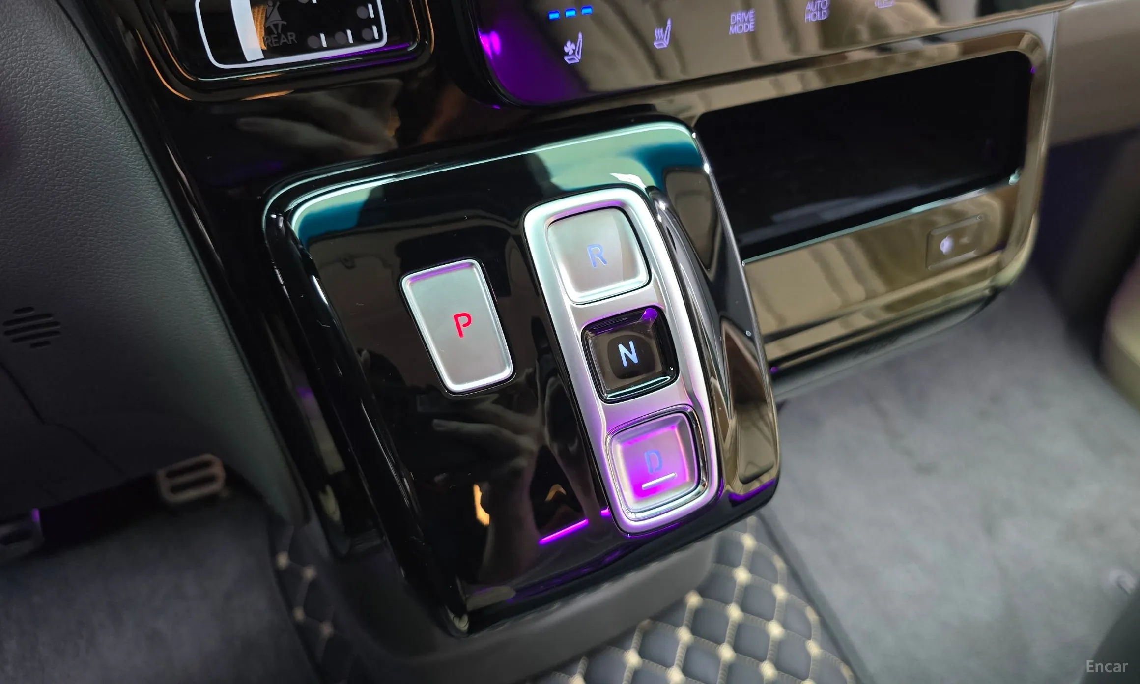 Hyundai Staria превью 9