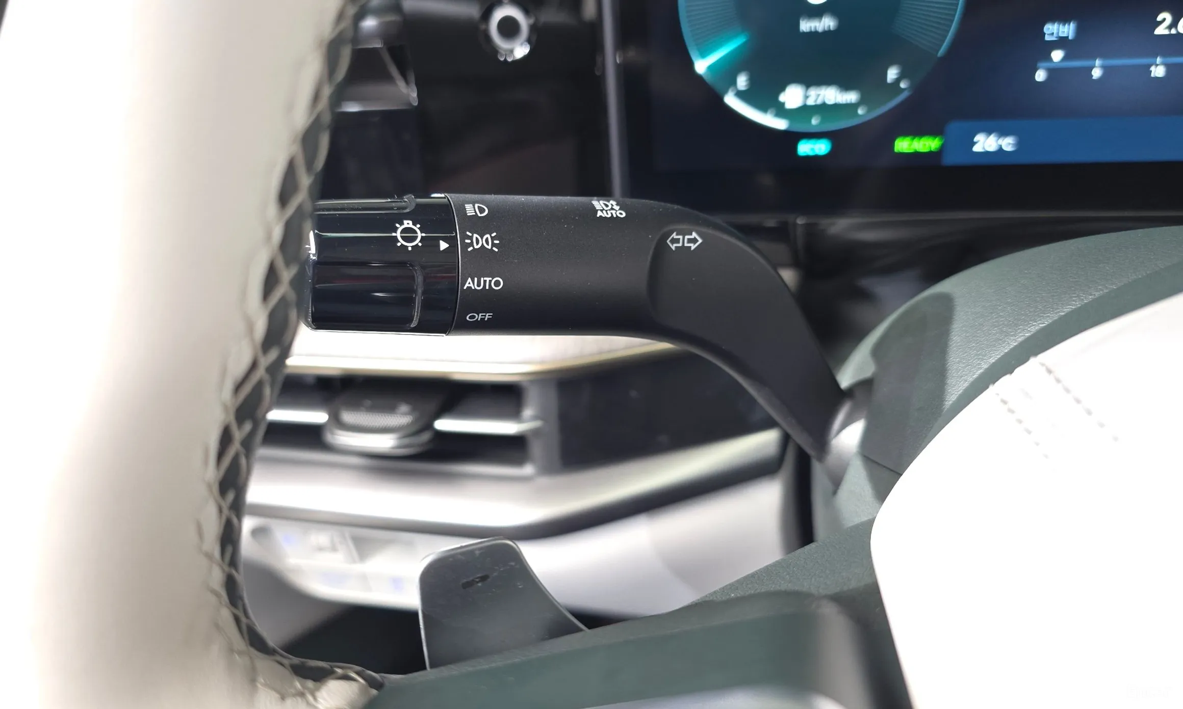 Hyundai Grandeur Hybrid (GN7) превью 20