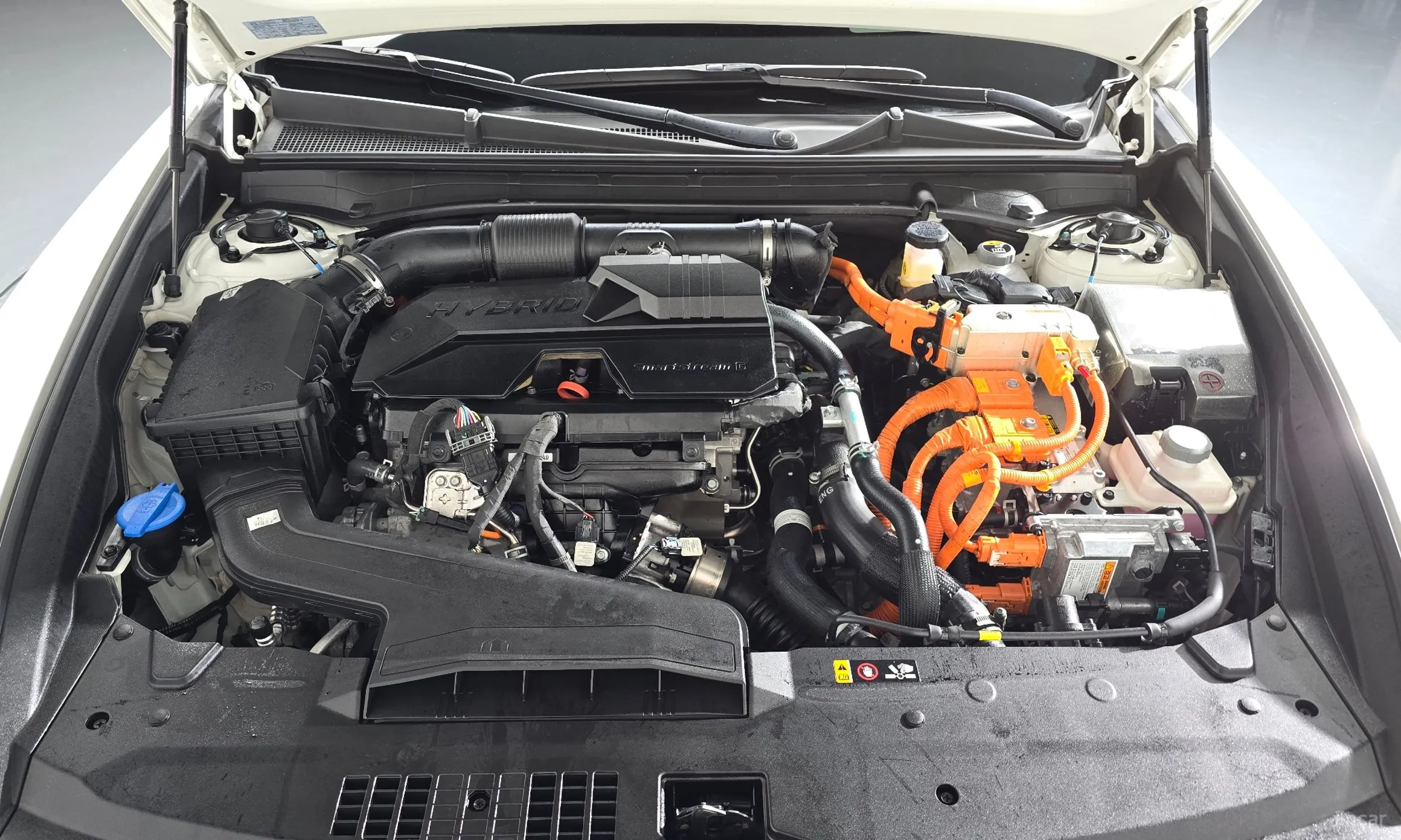 Hyundai Grandeur Hybrid (GN7) превью 6