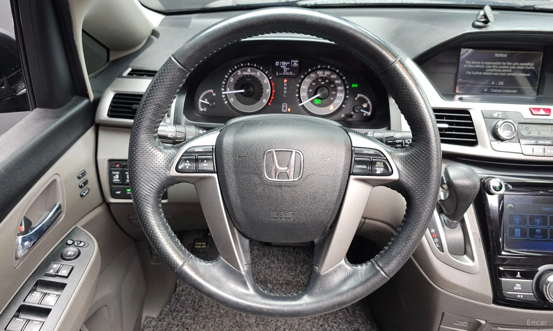 Honda Odyssey превью 12