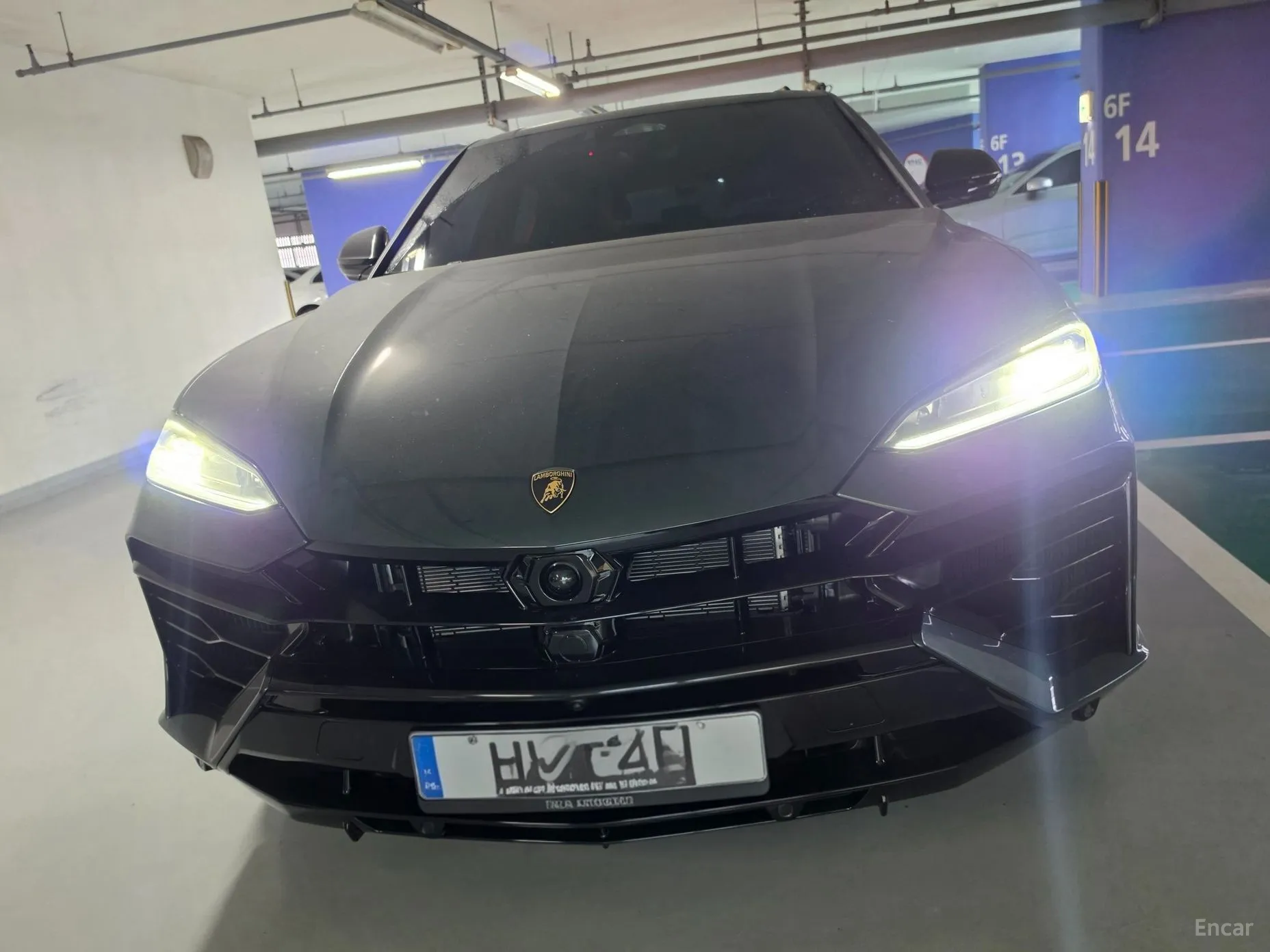 Lamborghini Urus превью 3