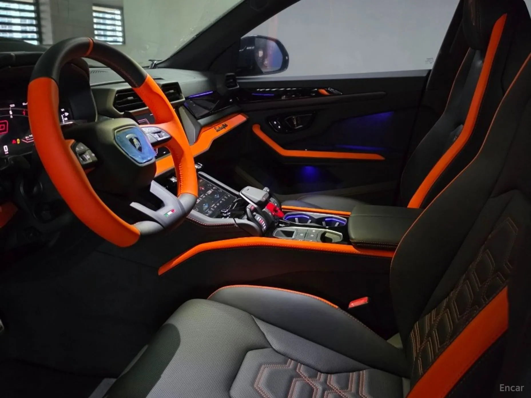 Lamborghini Urus превью 7