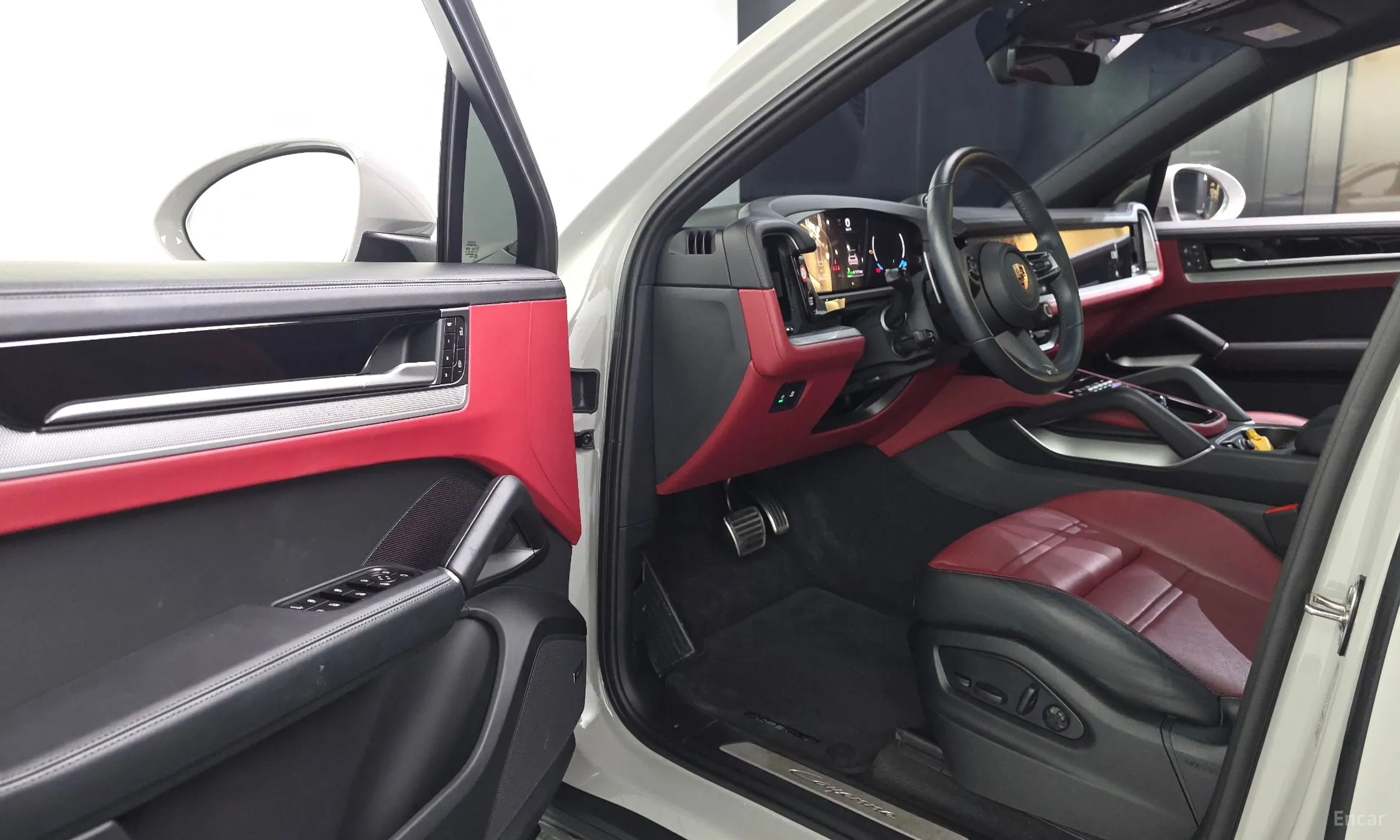 Porsche Cayenne (PO536) превью 10