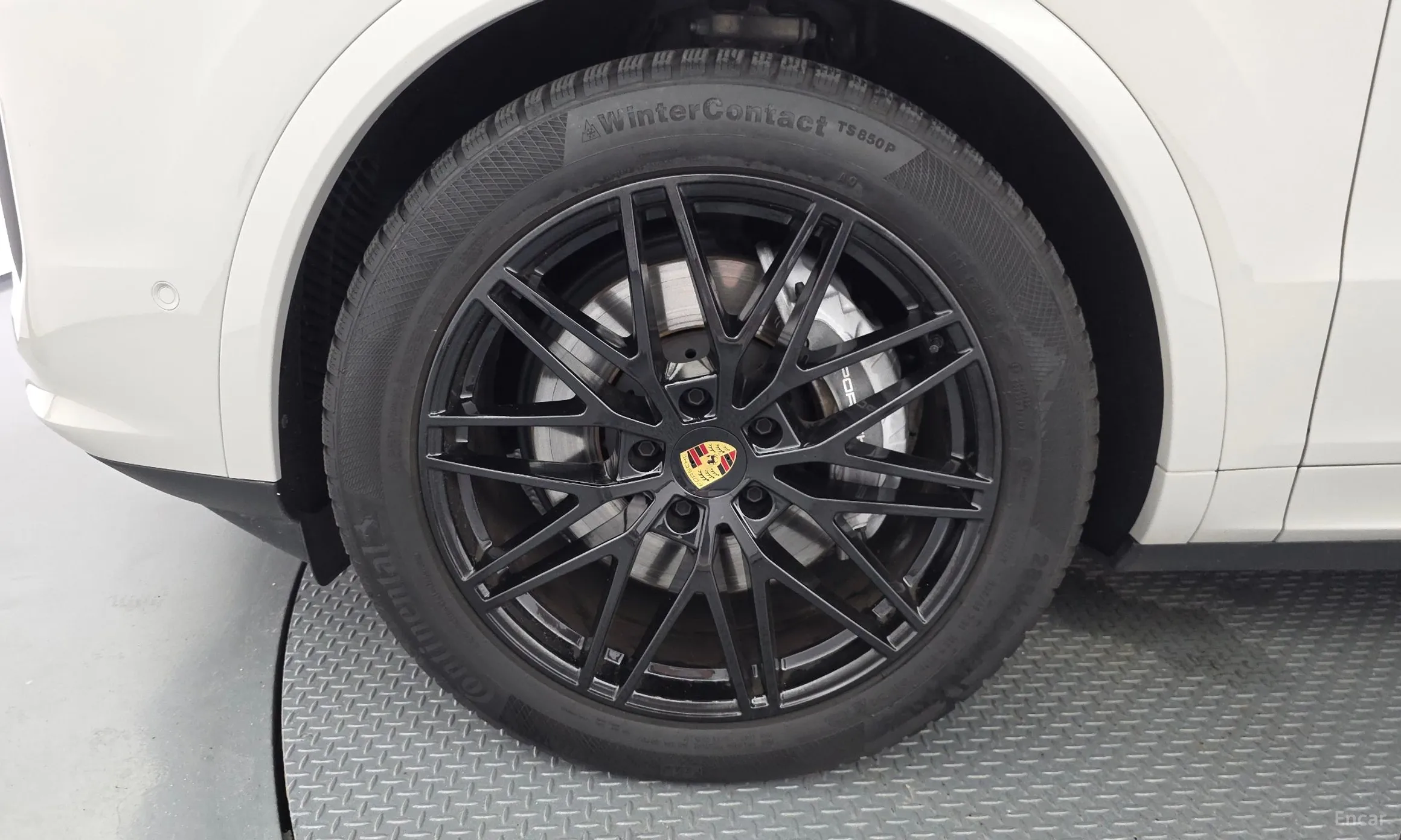 Porsche Cayenne (PO536) превью 5
