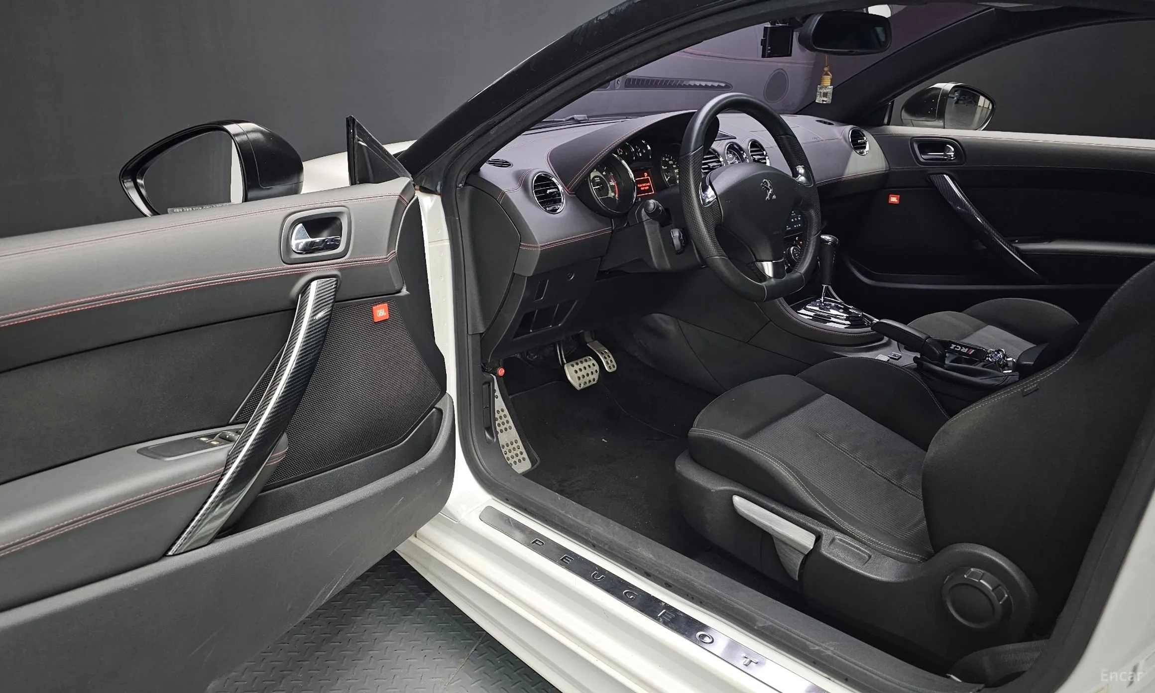 Peugeot RCZ превью 10