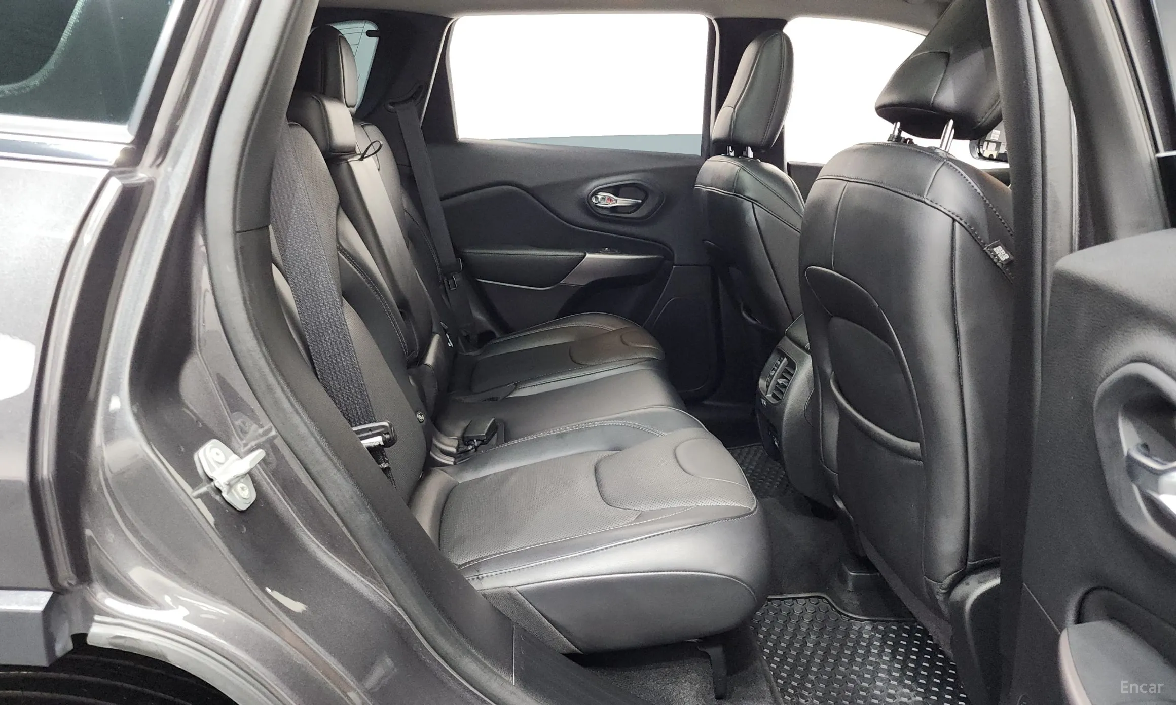 Jeep Cherokee (KL) превью 11