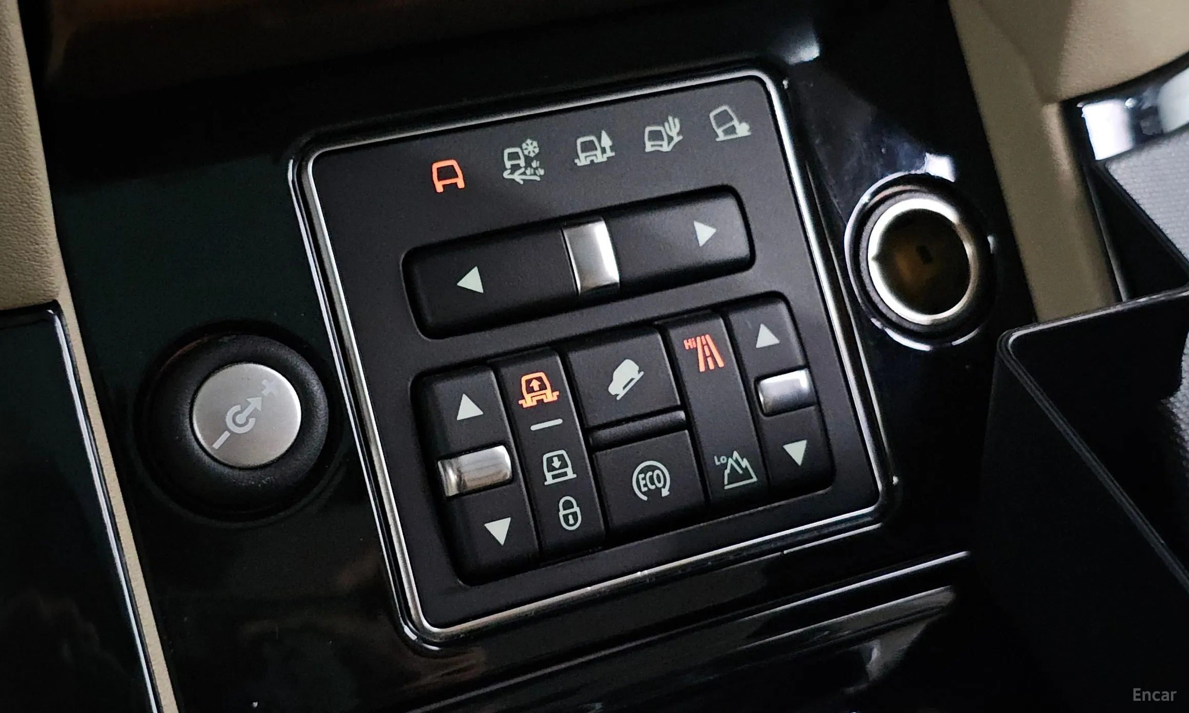 Land Rover Discovery 4 превью 17