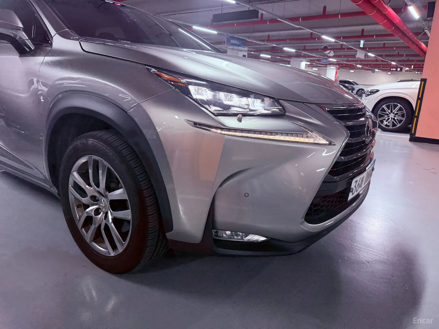 Lexus NX200t превью 3