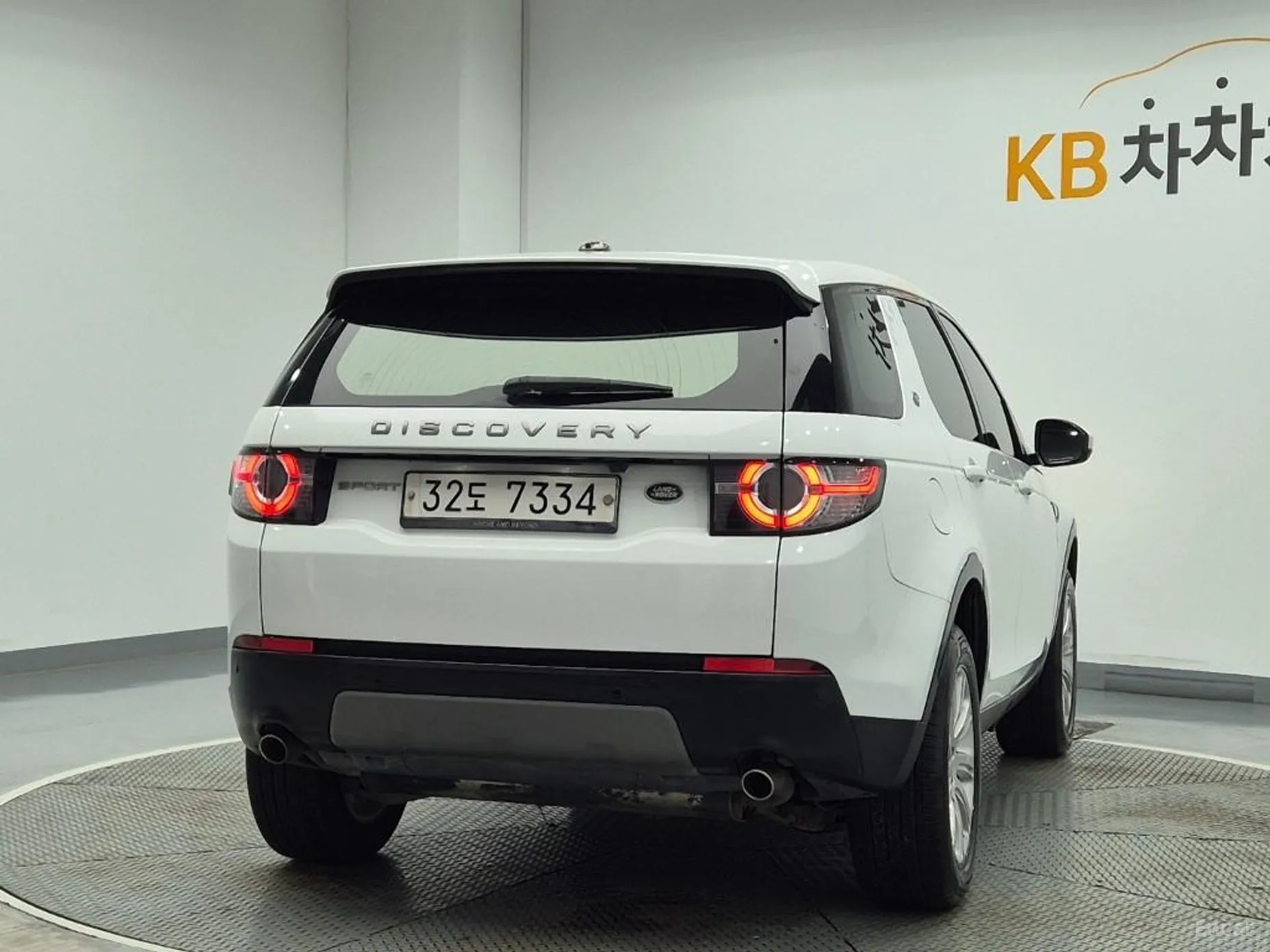 Land Rover Discovery Sports превью 3