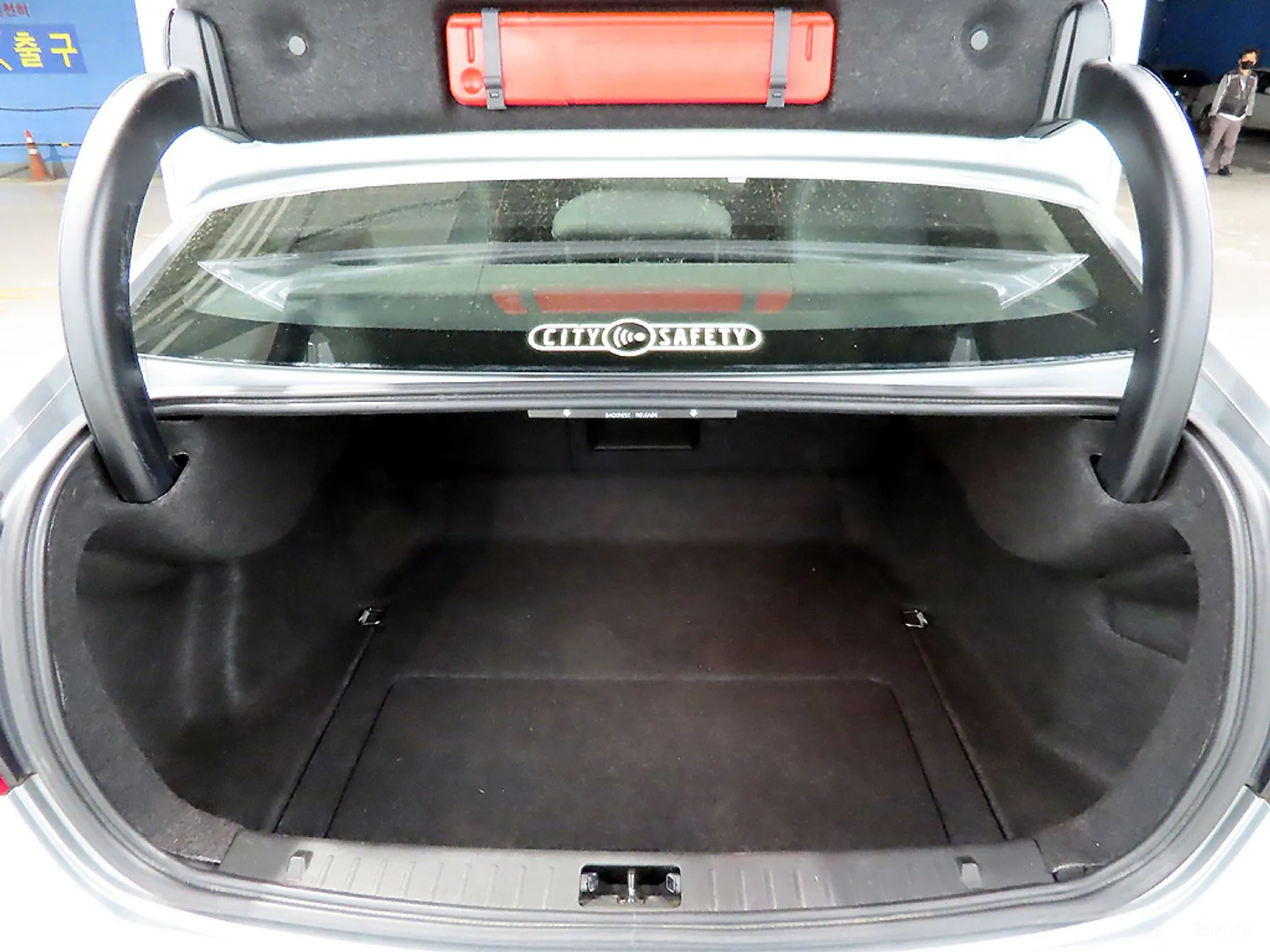 Volvo S60 превью 17