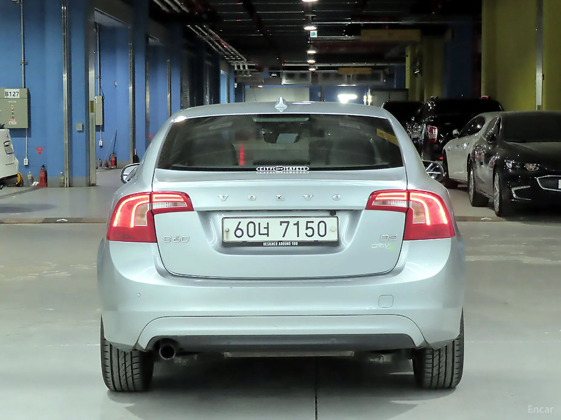 Volvo S60 превью 3