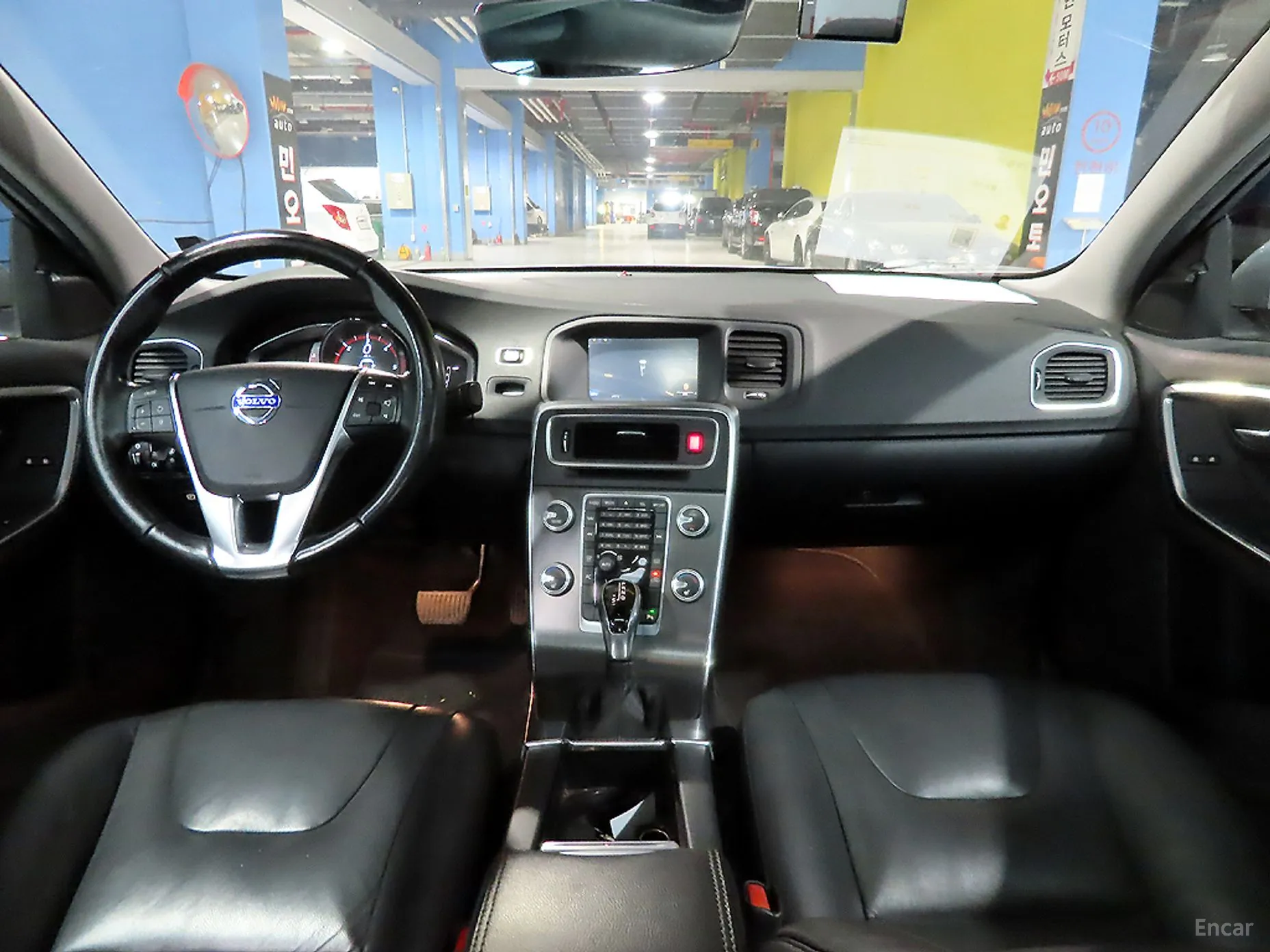 Volvo S60 превью 5
