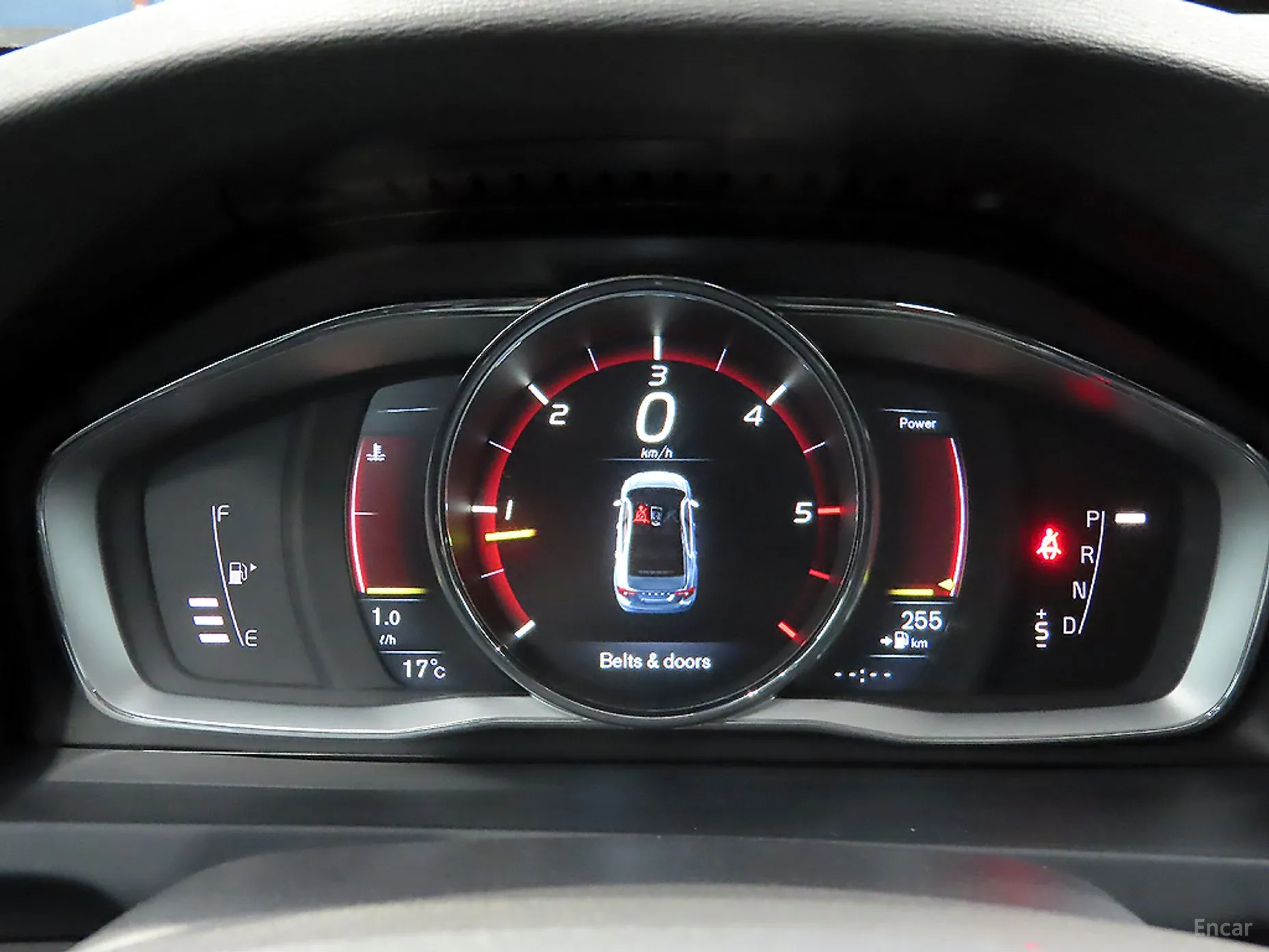Volvo S60 превью 9