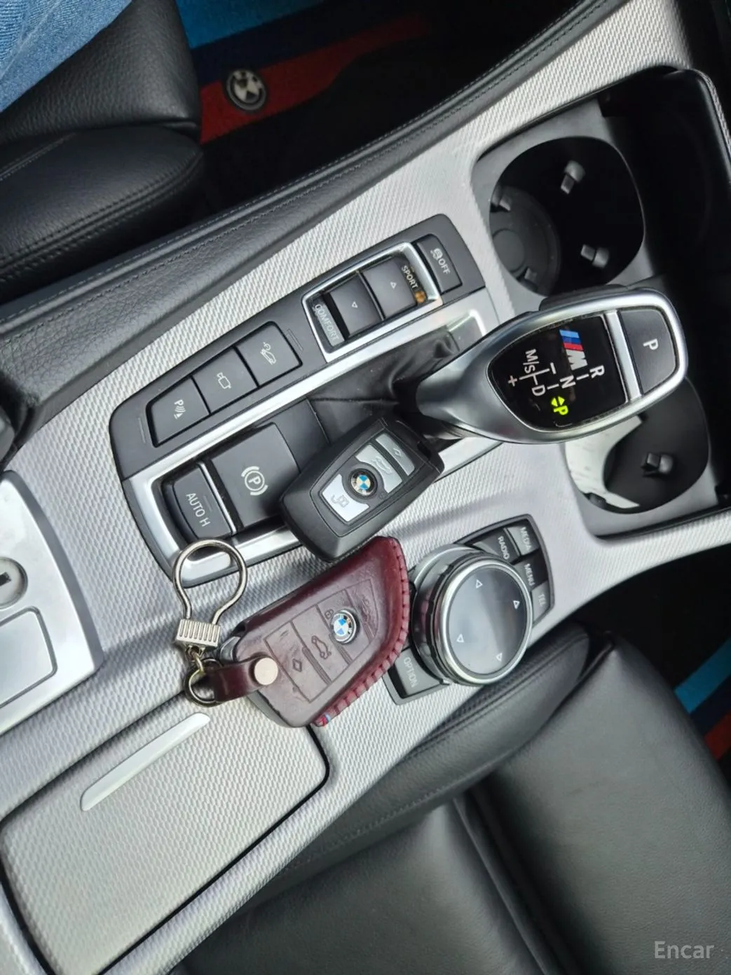 BMW 5 Series (F10) превью 11