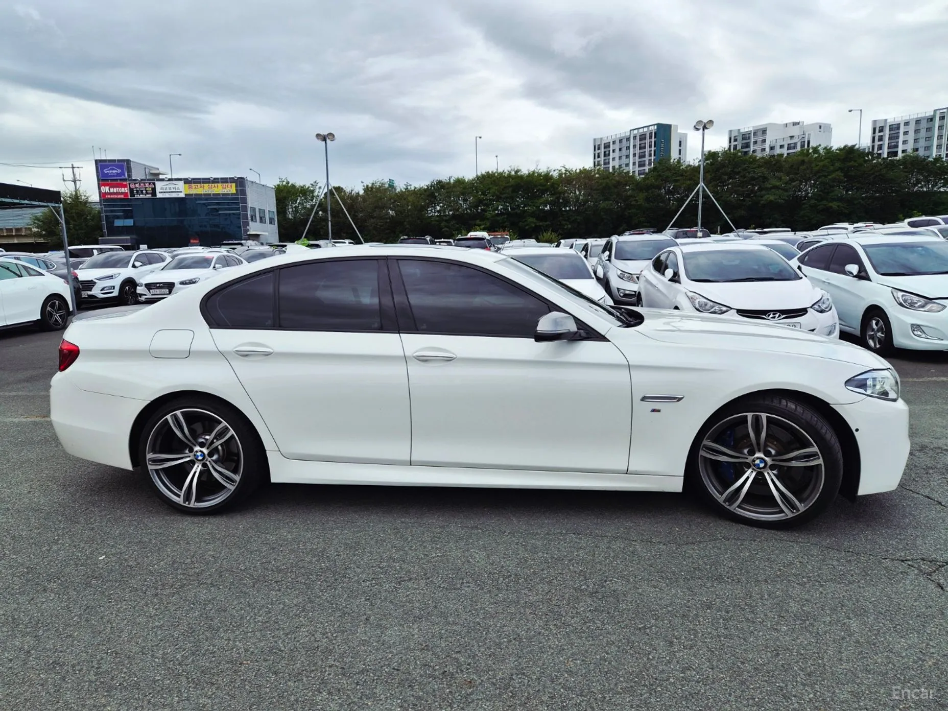 BMW 5 Series (F10) превью 4