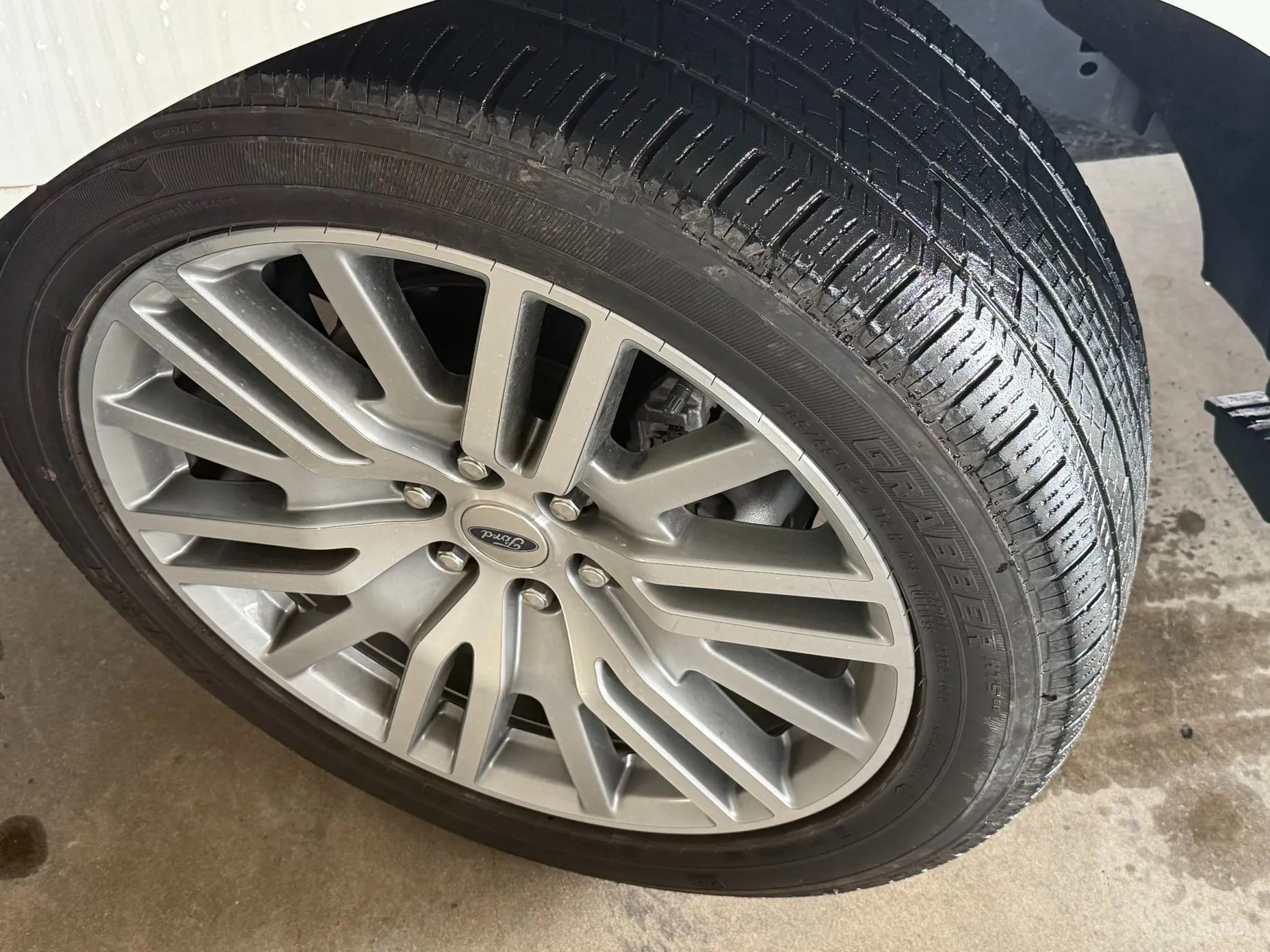 Ford Expedition превью 17