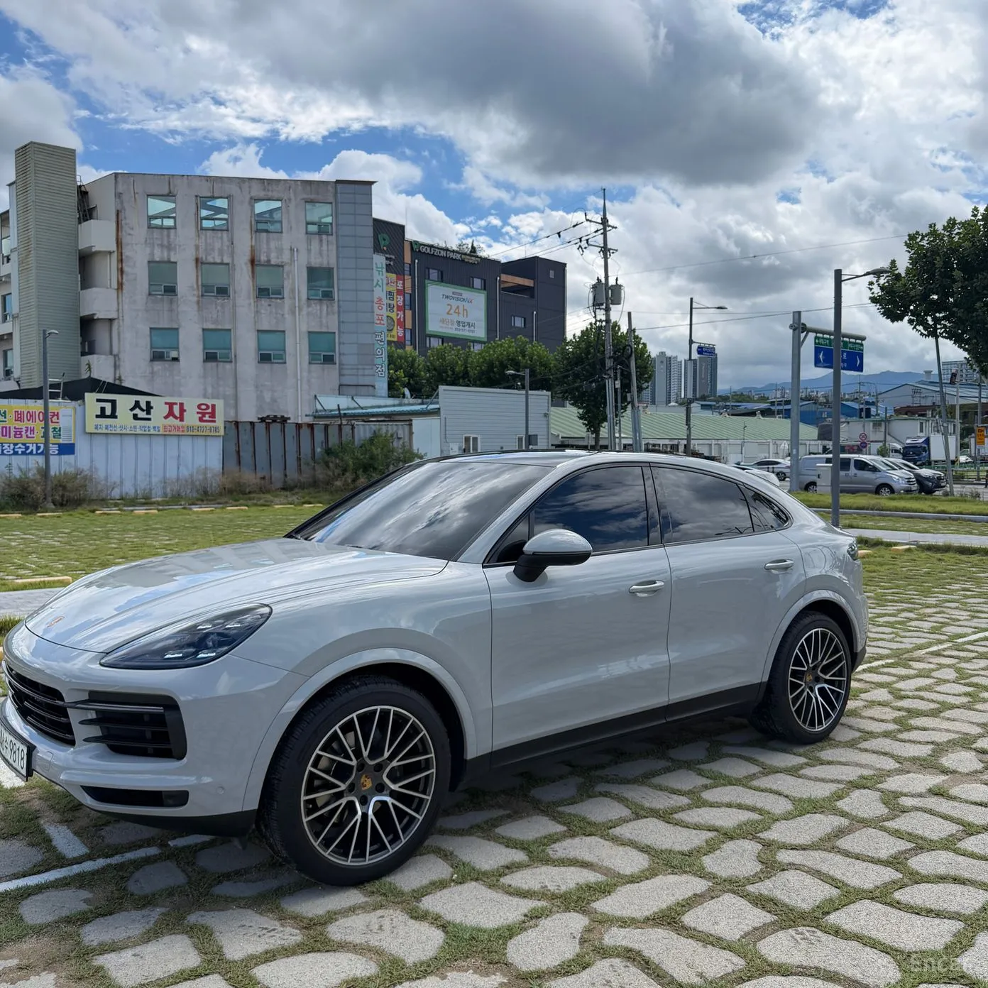 Porsche Cayenne (PO536)