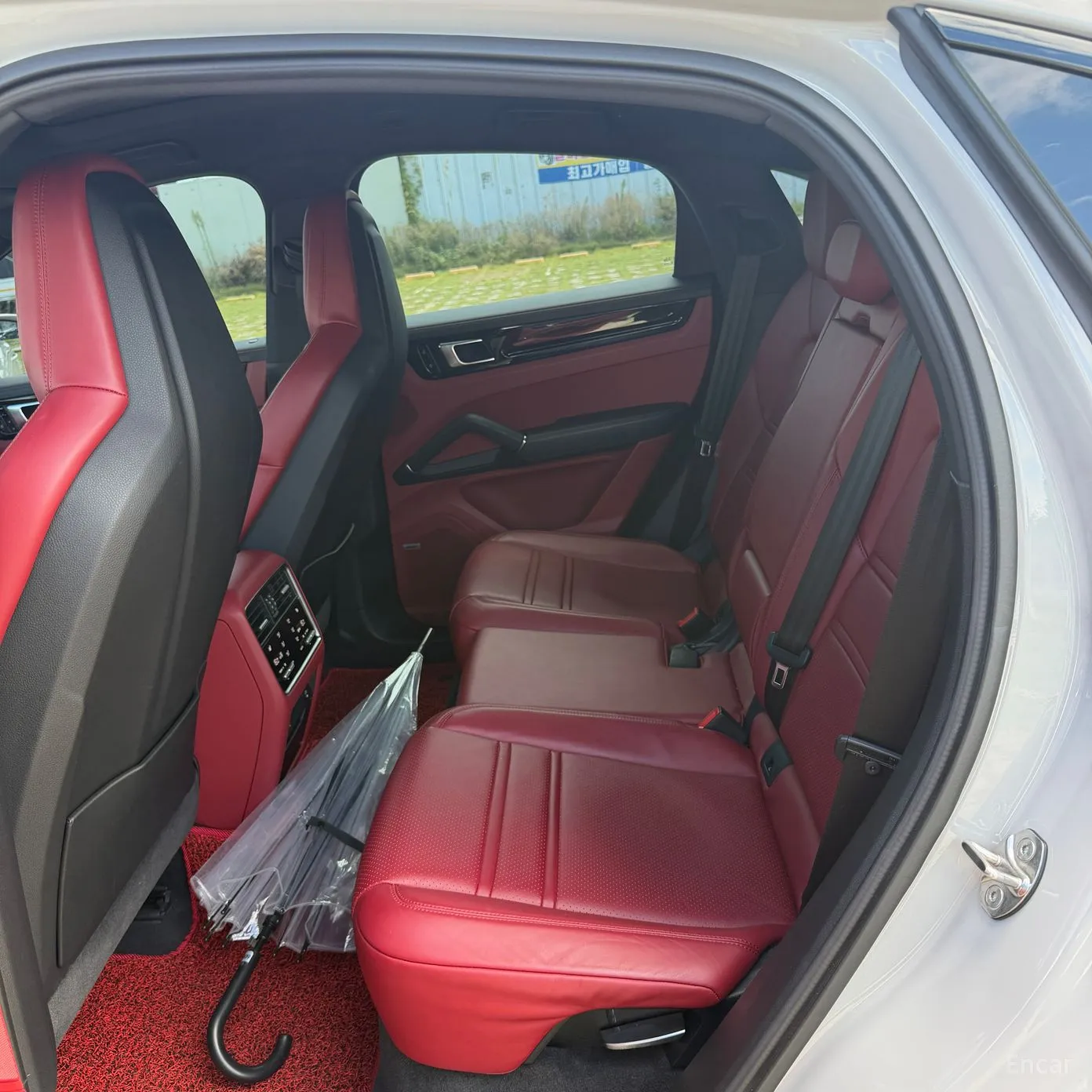 Porsche Cayenne (PO536) превью 7