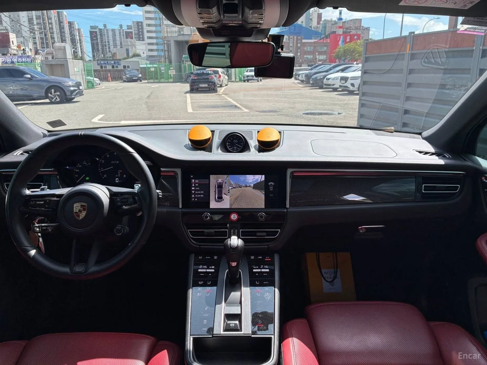 Porsche Macan превью 16