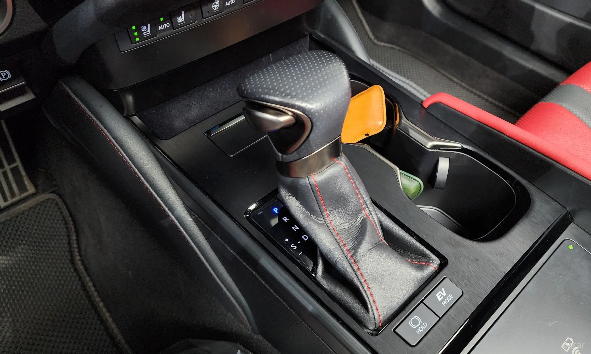 Lexus ES300h 7th Generation превью 9