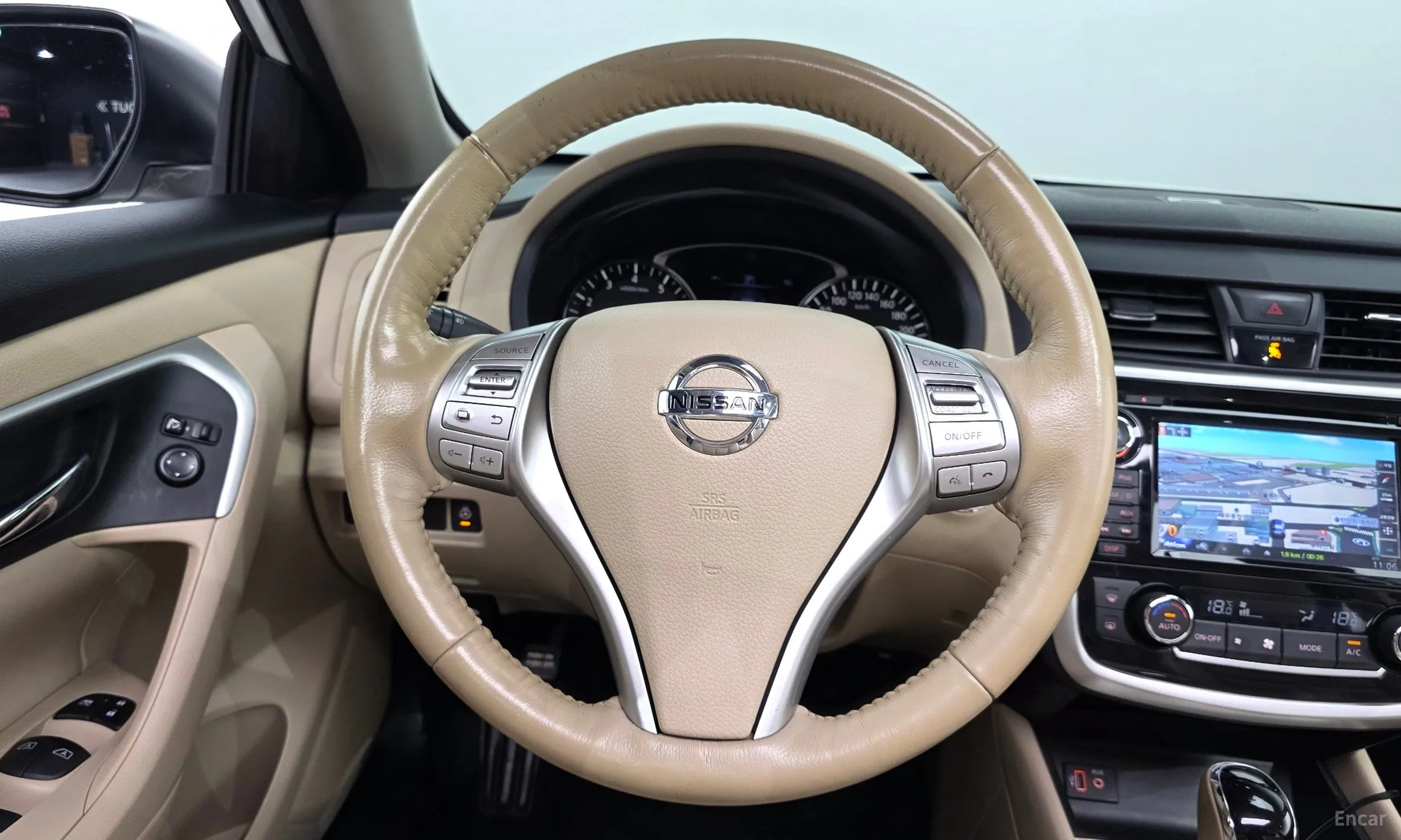 Nissan Altima превью 13