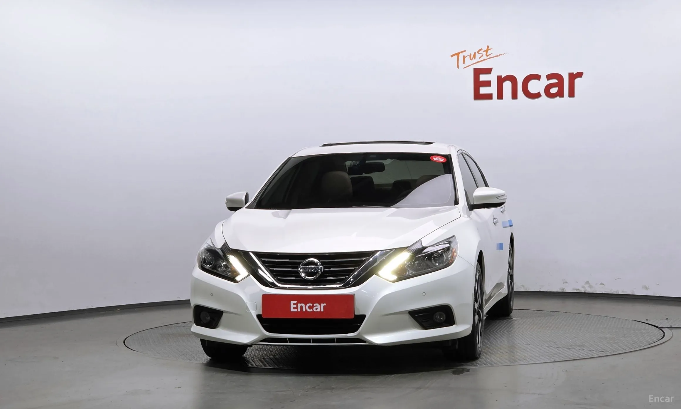 Nissan Altima превью 3