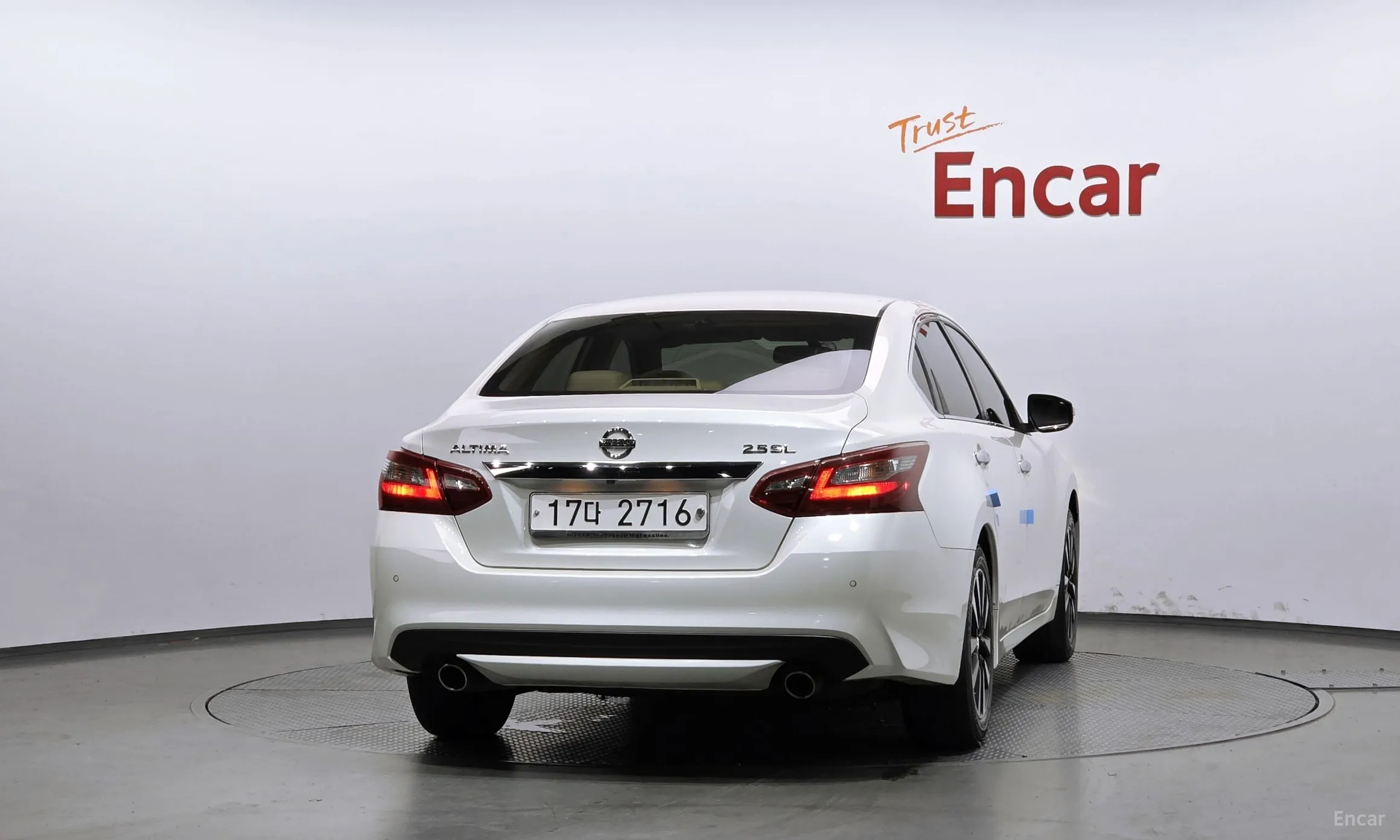 Nissan Altima превью 4