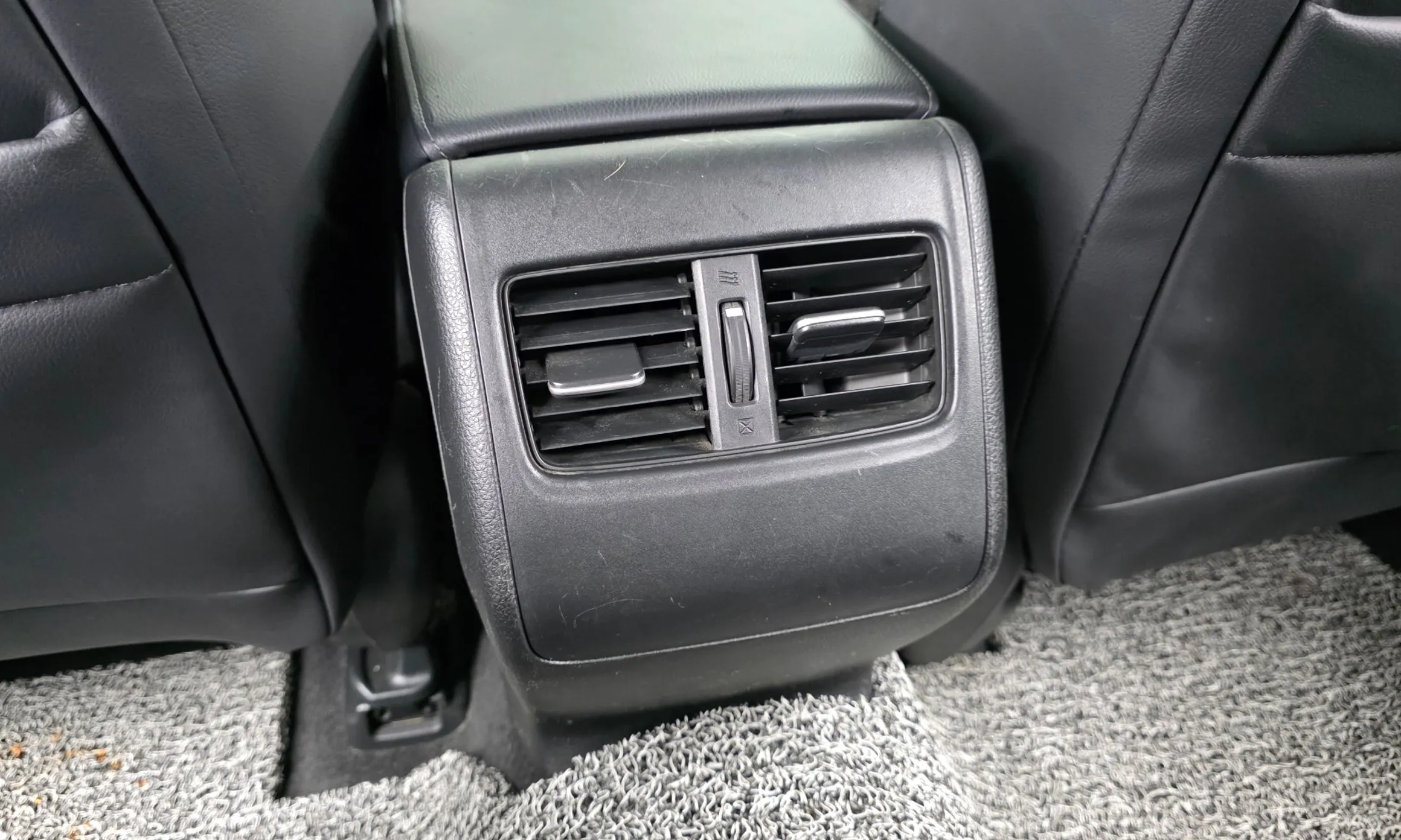 Honda Accord 10th Generation превью 18