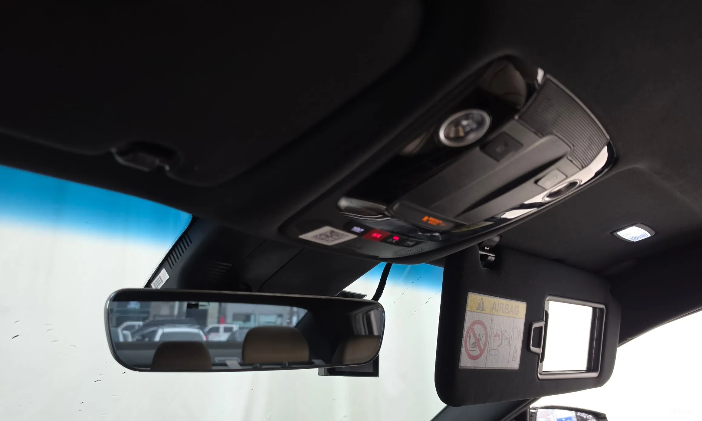 Kia K8 Hybrid превью 17