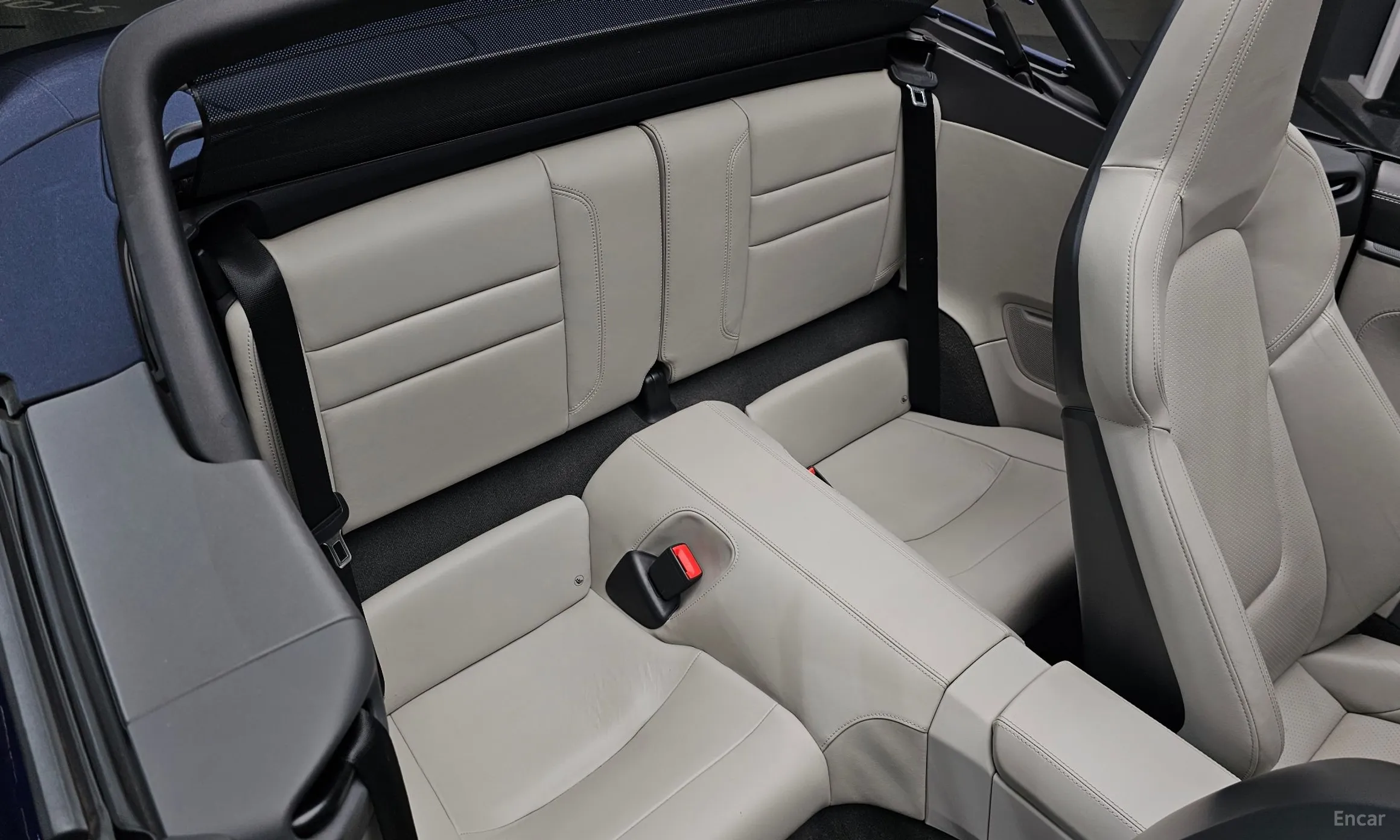 Porsche 911 (992) превью 12